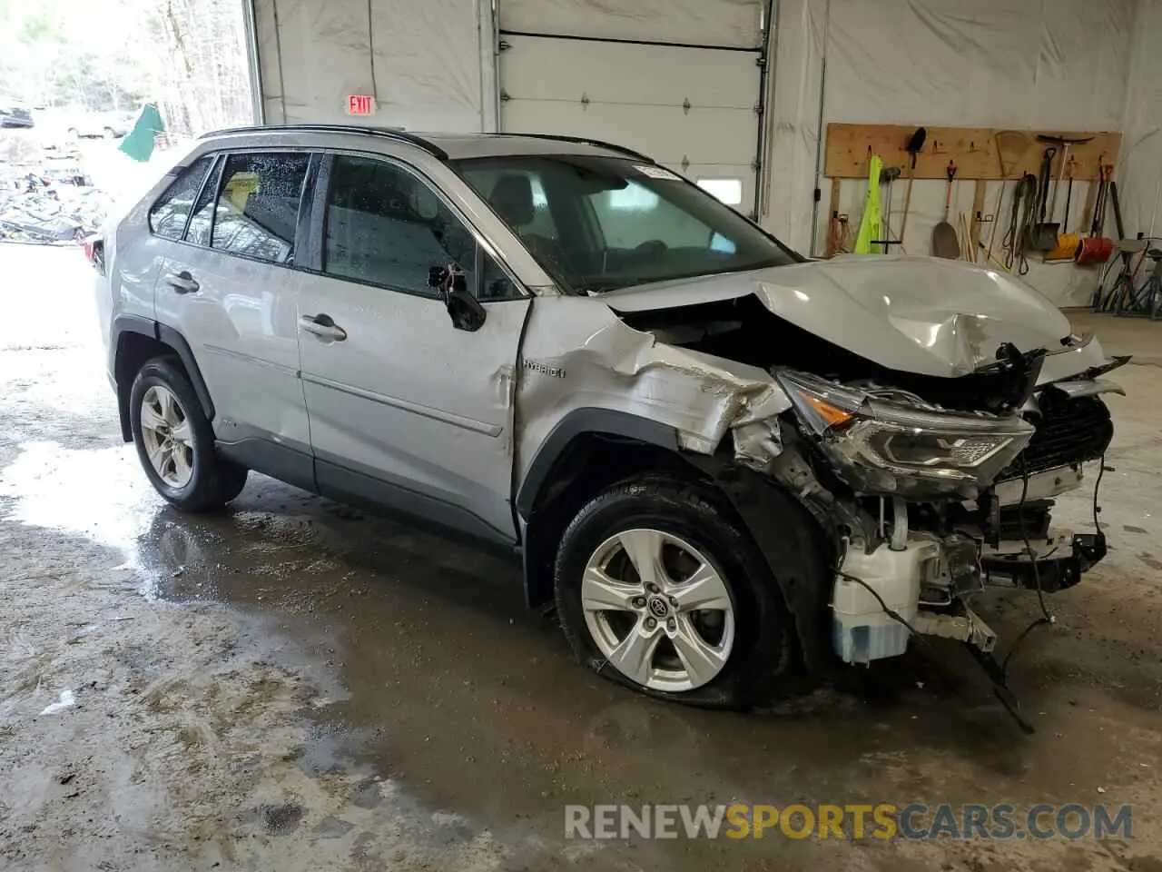 4 Photograph of a damaged car 2T3RWRFV9MW110074 TOYOTA RAV4 2021