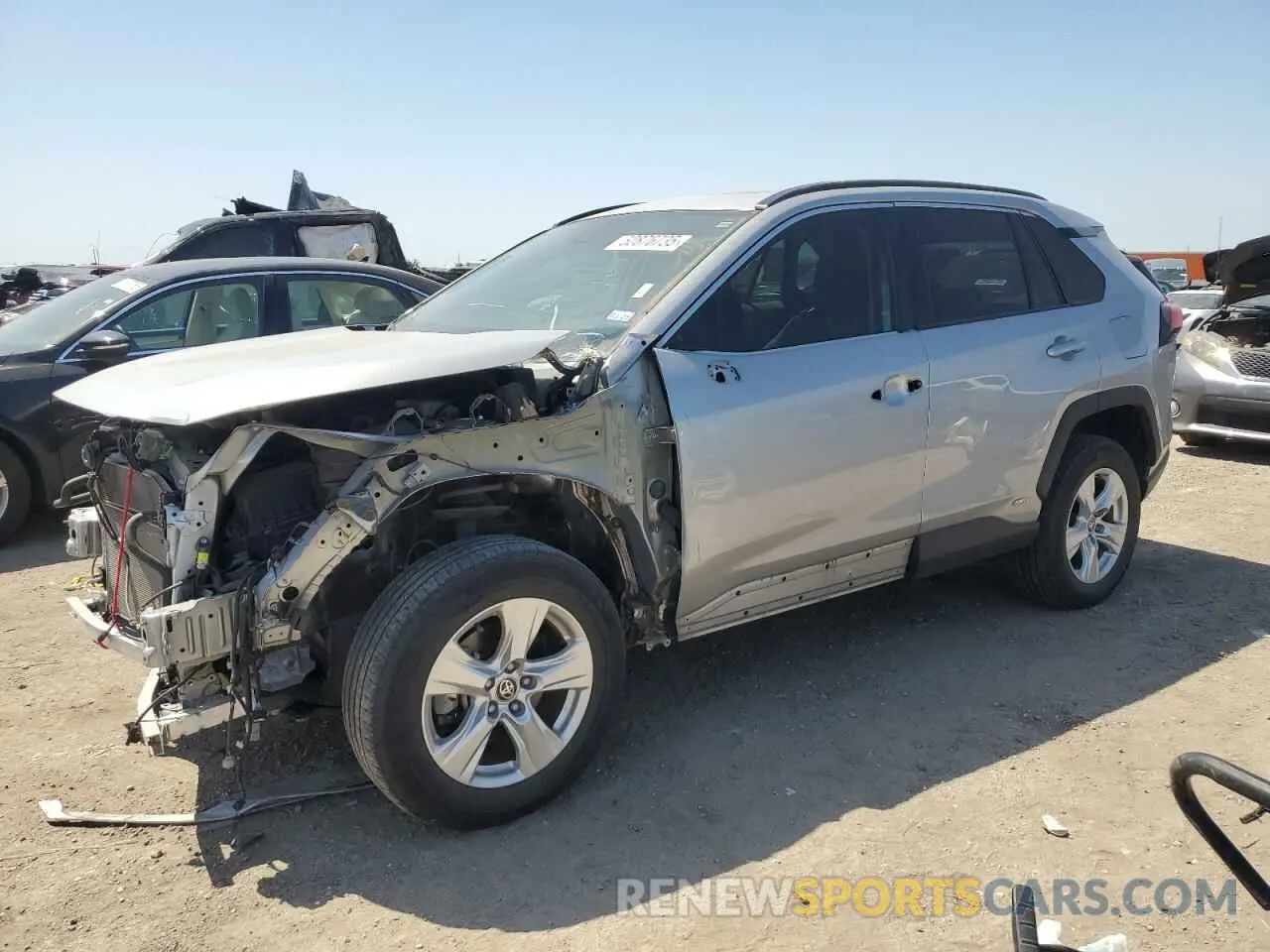 1 Photograph of a damaged car 2T3RWRFV9MW113380 TOYOTA RAV4 2021