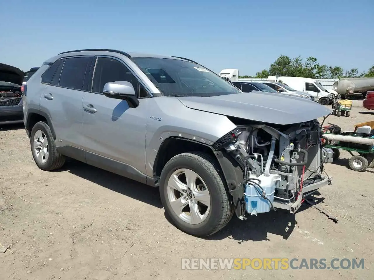 4 Photograph of a damaged car 2T3RWRFV9MW113380 TOYOTA RAV4 2021