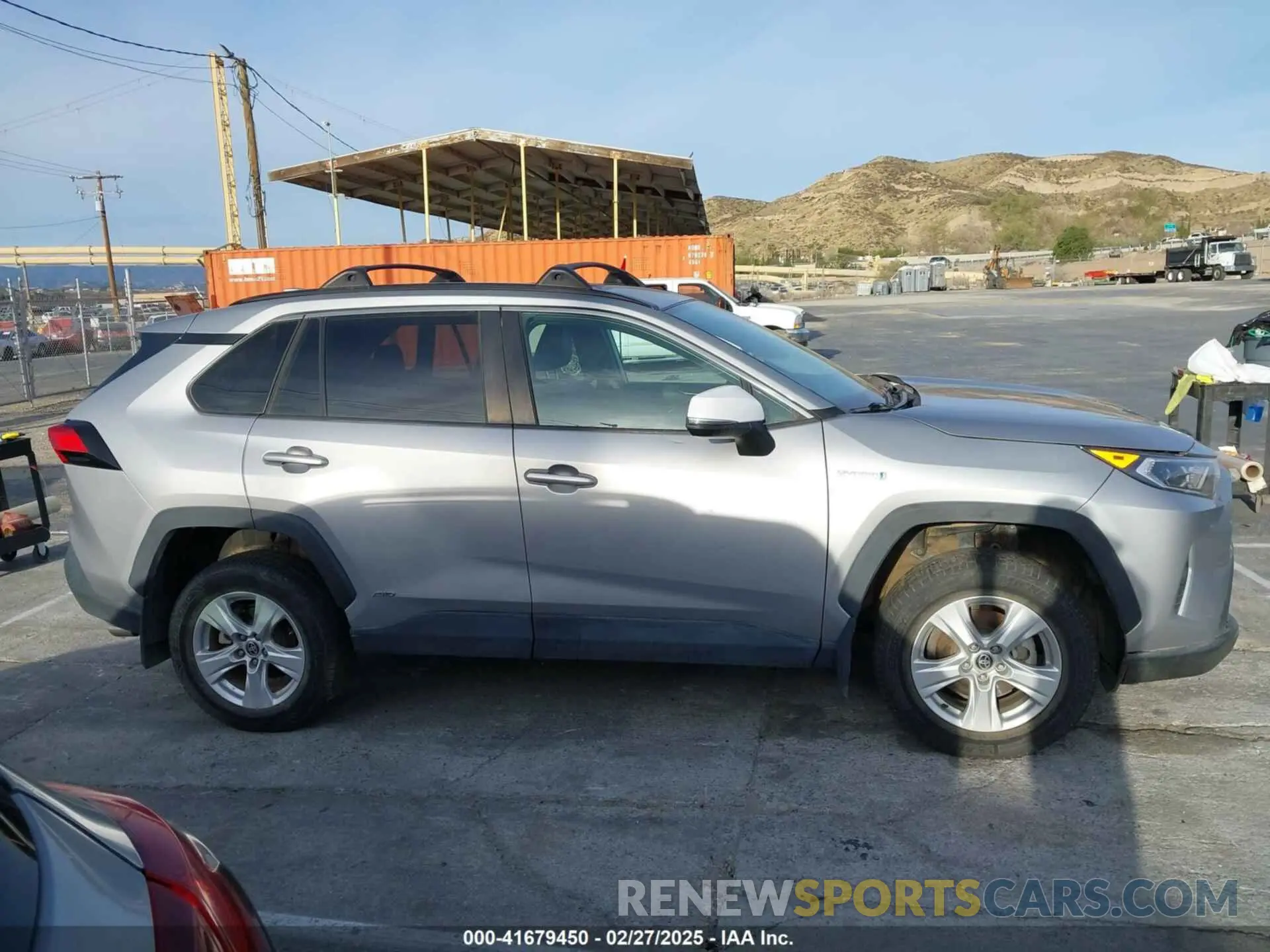 12 Photograph of a damaged car 2T3RWRFVXMW118877 TOYOTA RAV4 2021