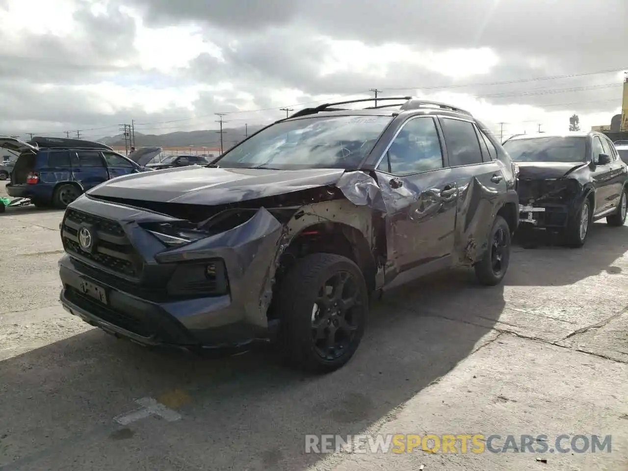 2 Photograph of a damaged car 2T3S1RFV1MW240706 TOYOTA RAV4 2021