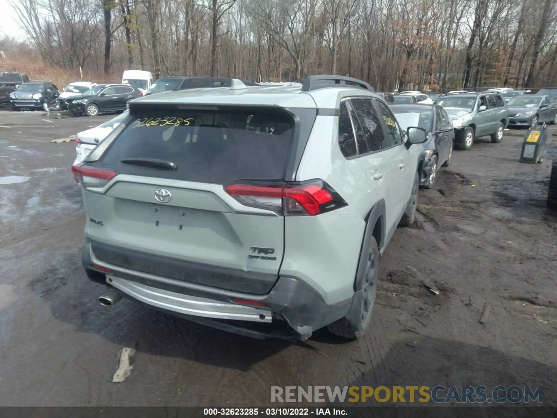 4 Photograph of a damaged car 2T3S1RFV2MW162498 TOYOTA RAV4 2021