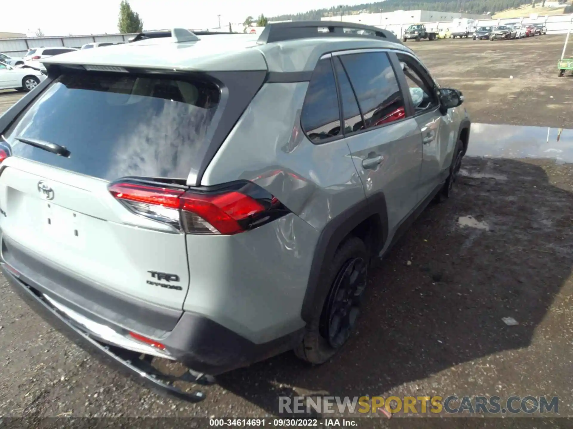 4 Photograph of a damaged car 2T3S1RFV2MW241721 TOYOTA RAV4 2021