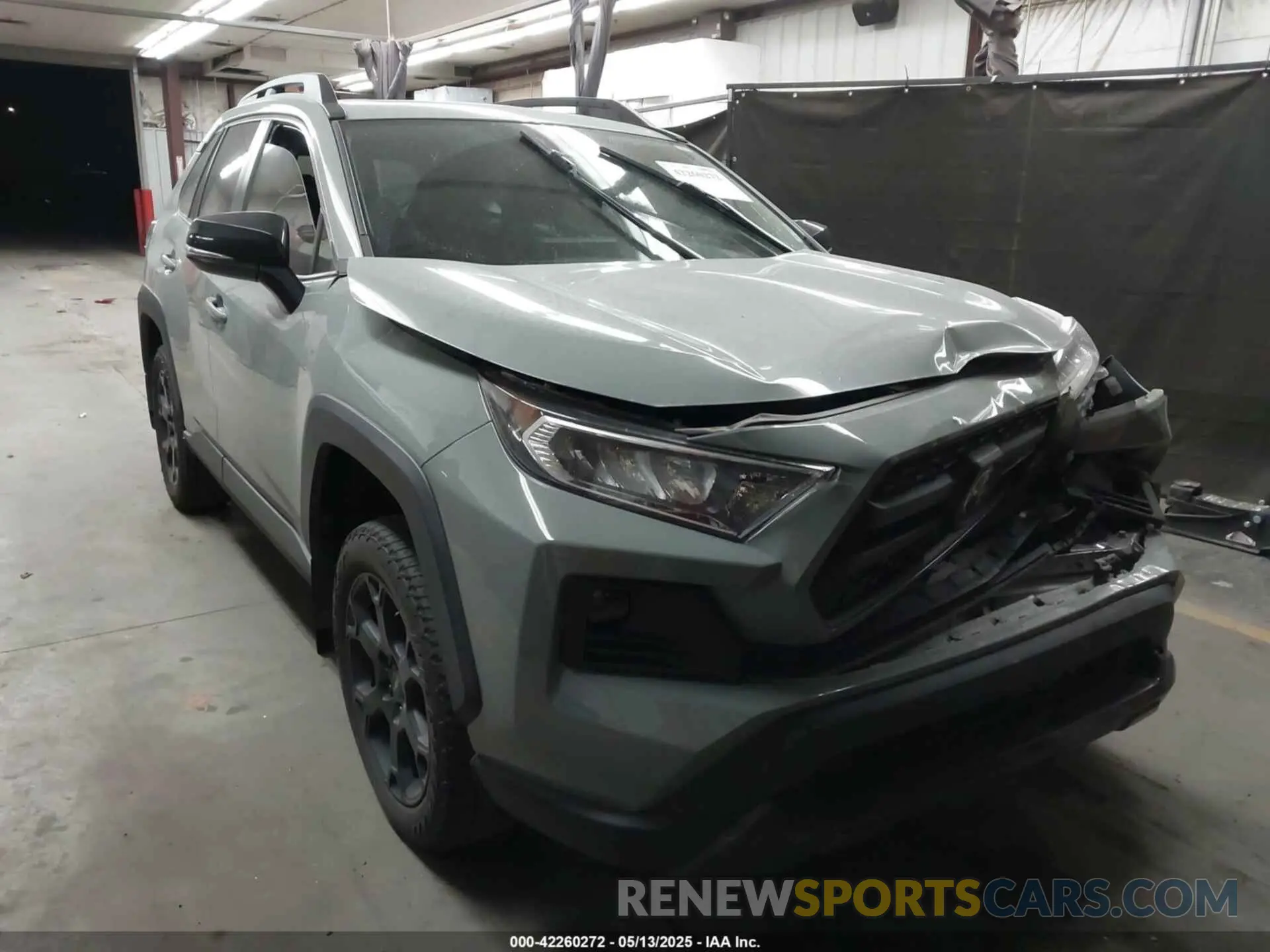 1 Photograph of a damaged car 2T3S1RFV3MW182985 TOYOTA RAV4 2021