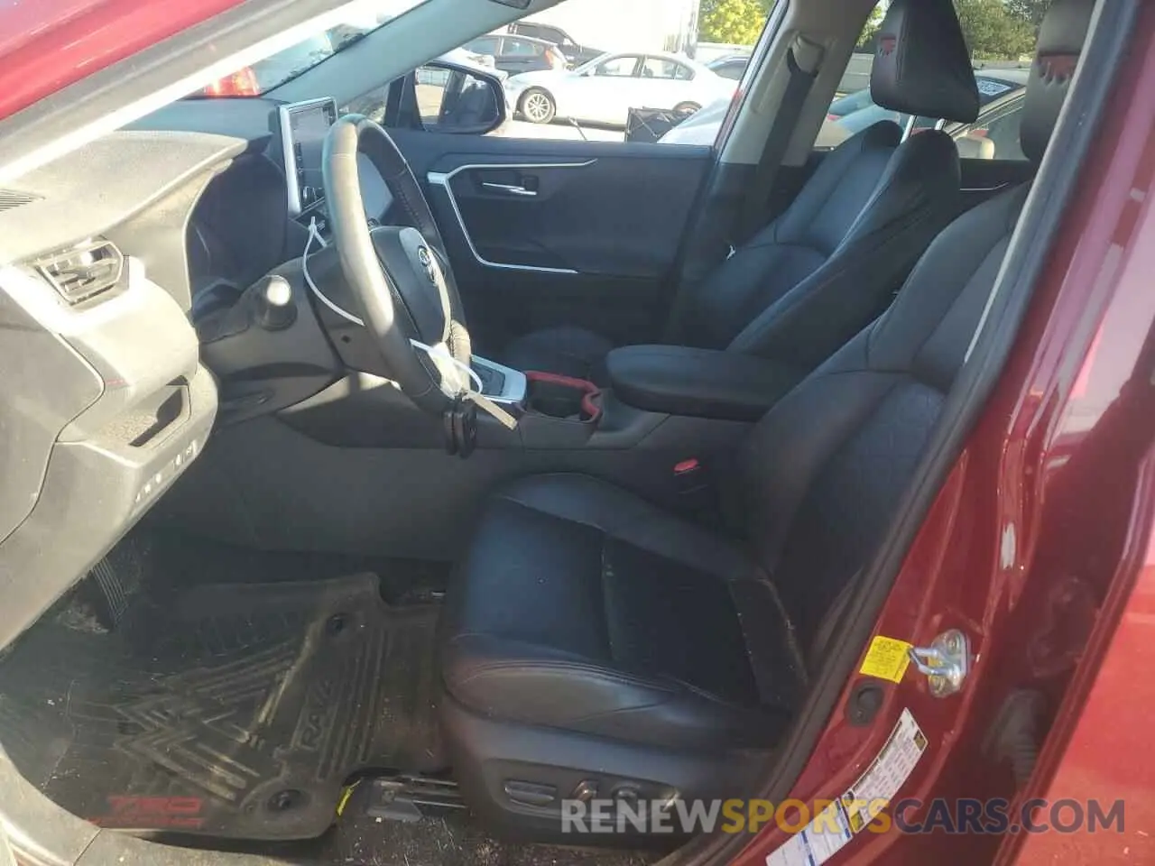 7 Photograph of a damaged car 2T3S1RFV3MW230114 TOYOTA RAV4 2021