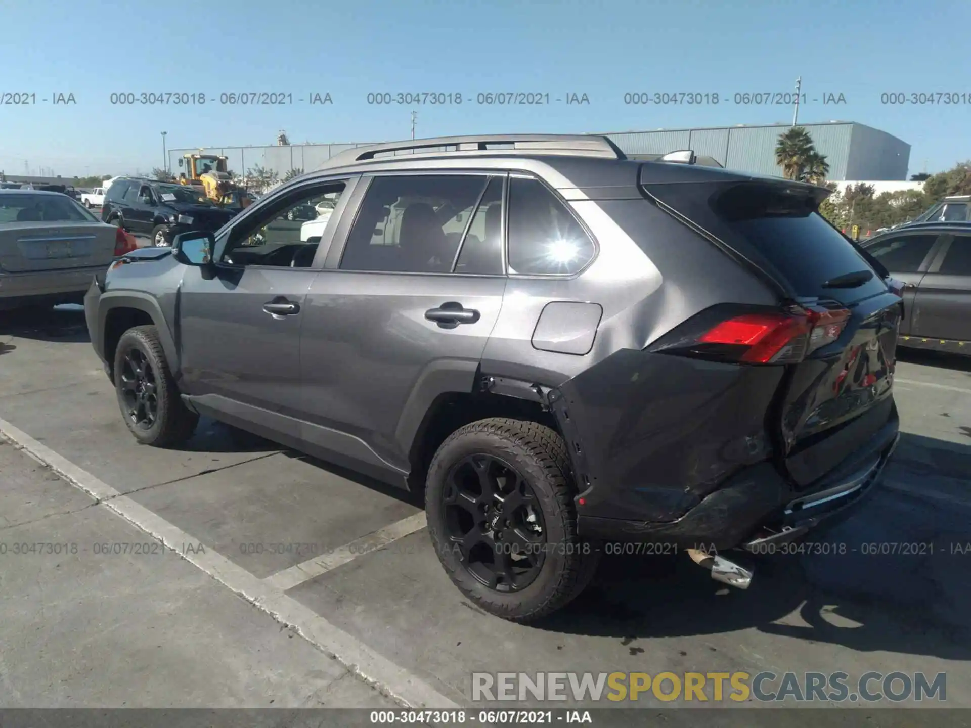 3 Photograph of a damaged car 2T3S1RFV6MW173696 TOYOTA RAV4 2021