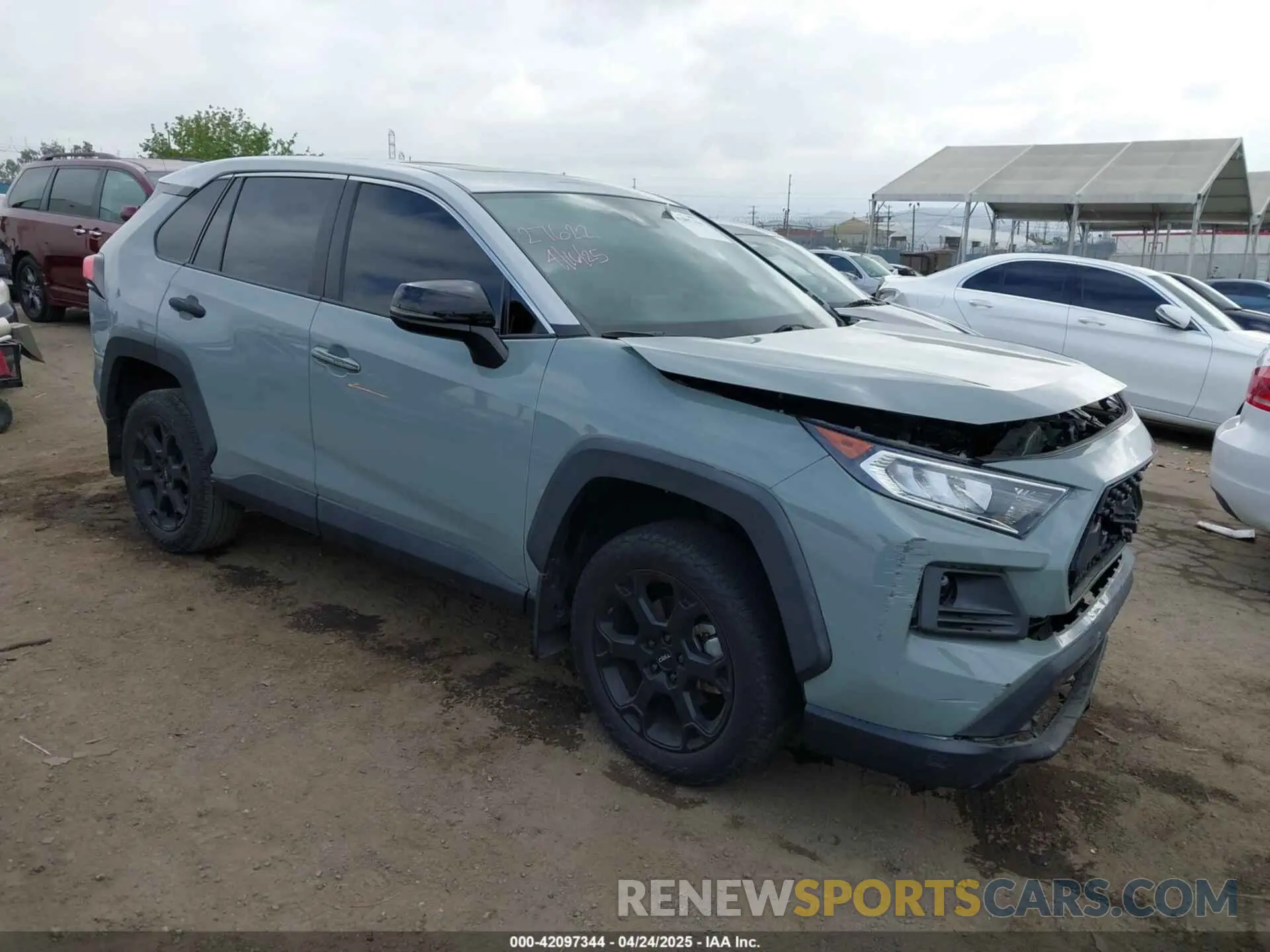 1 Photograph of a damaged car 2T3S1RFV7MW227359 TOYOTA RAV4 2021