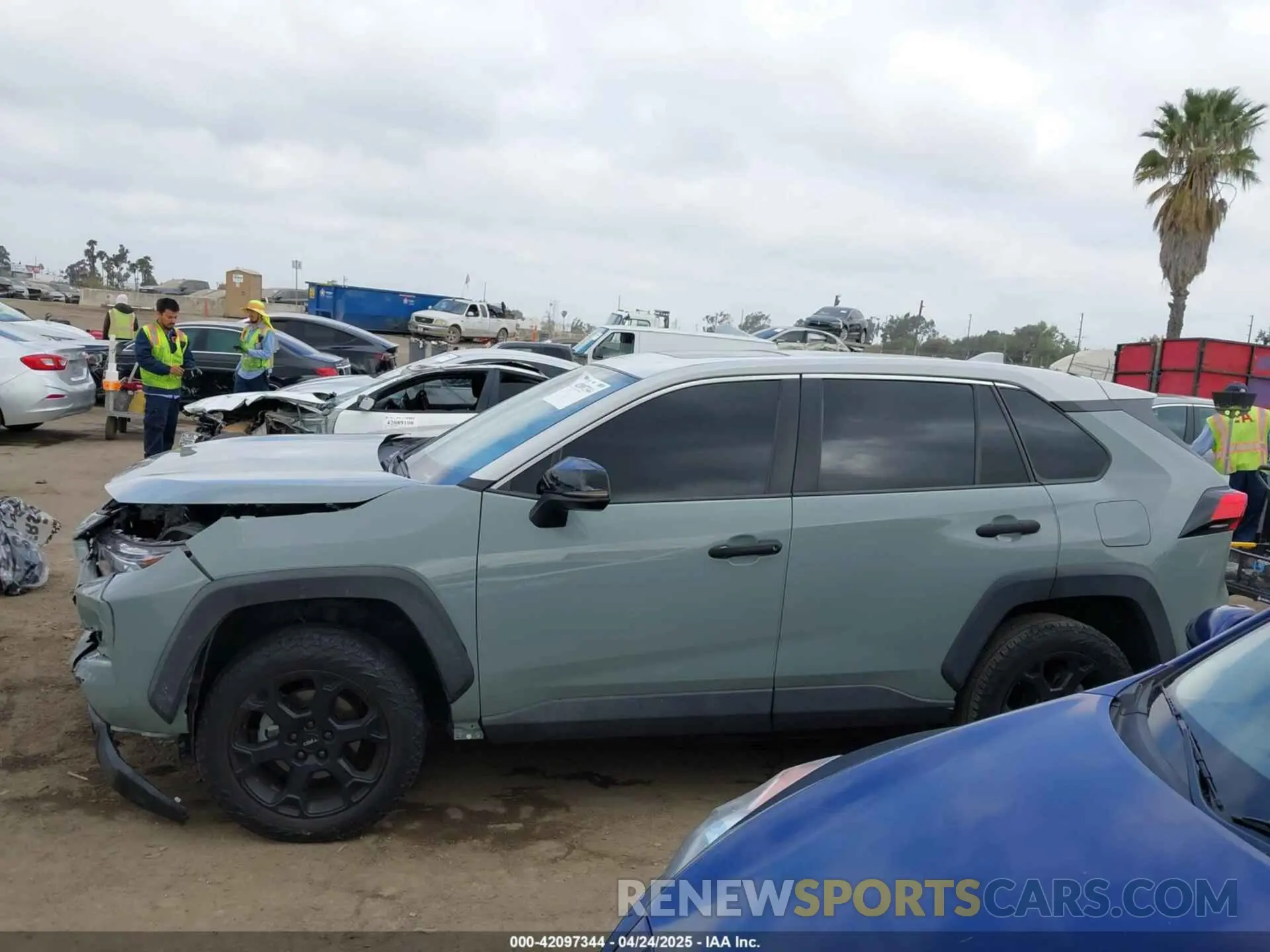 14 Photograph of a damaged car 2T3S1RFV7MW227359 TOYOTA RAV4 2021