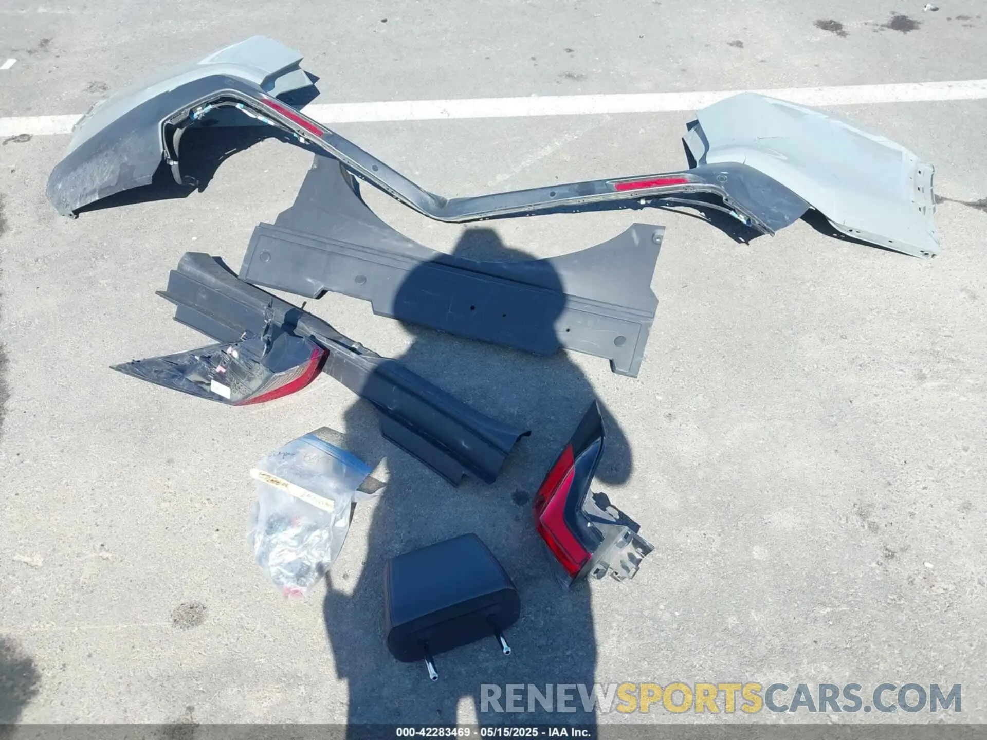 12 Photograph of a damaged car 2T3S1RFV9MW156892 TOYOTA RAV4 2021