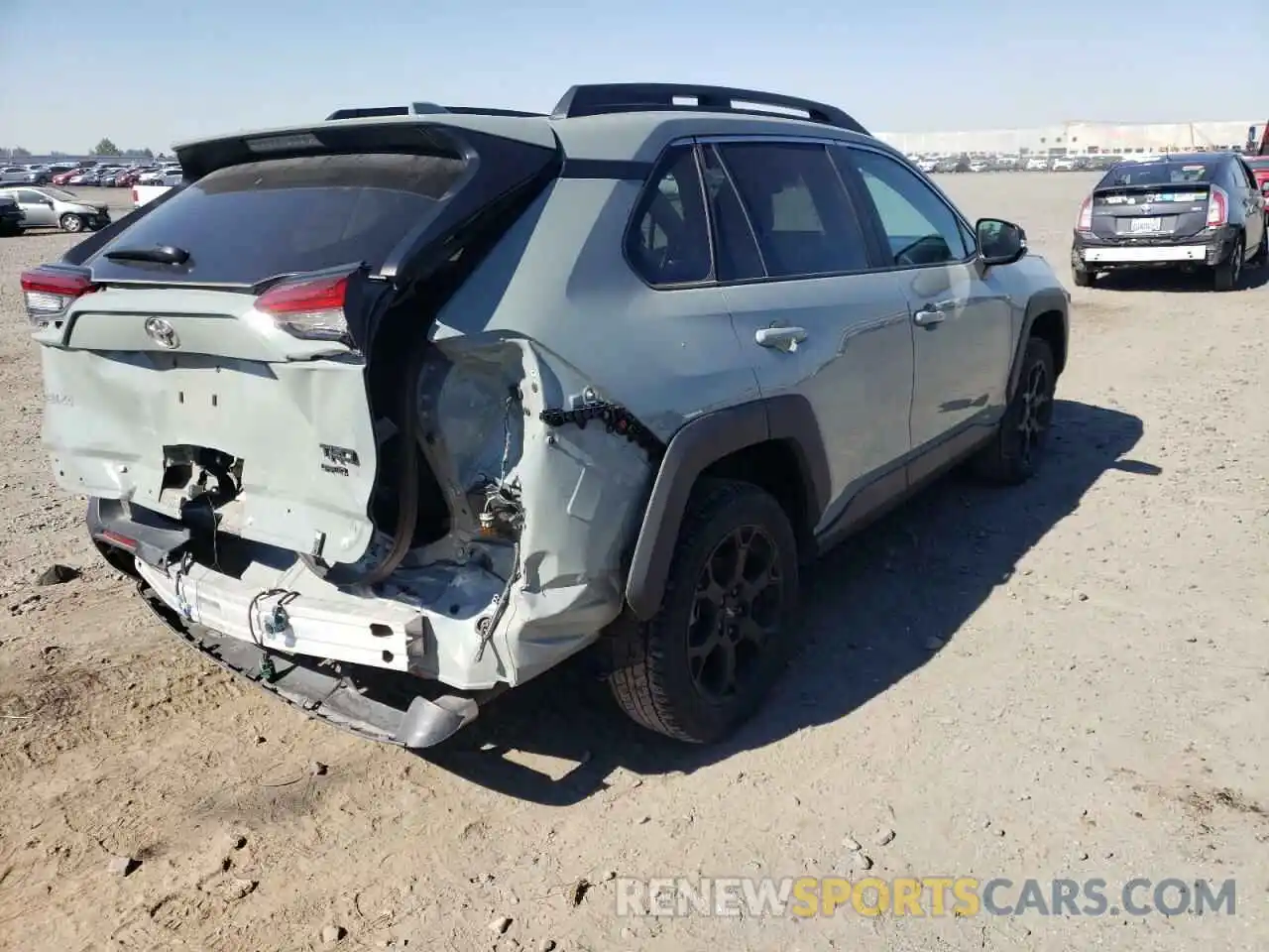 4 Photograph of a damaged car 2T3S1RFV9MW212720 TOYOTA RAV4 2021