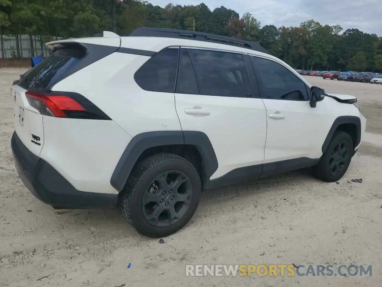 3 Photograph of a damaged car 2T3S1RFVXMW212998 TOYOTA RAV4 2021