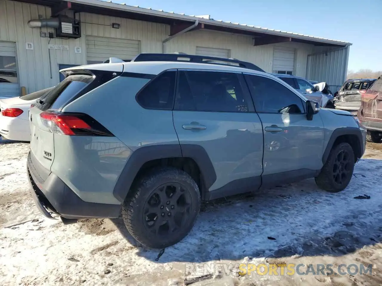 3 Photograph of a damaged car 2T3S1RFVXMW216565 TOYOTA RAV4 2021