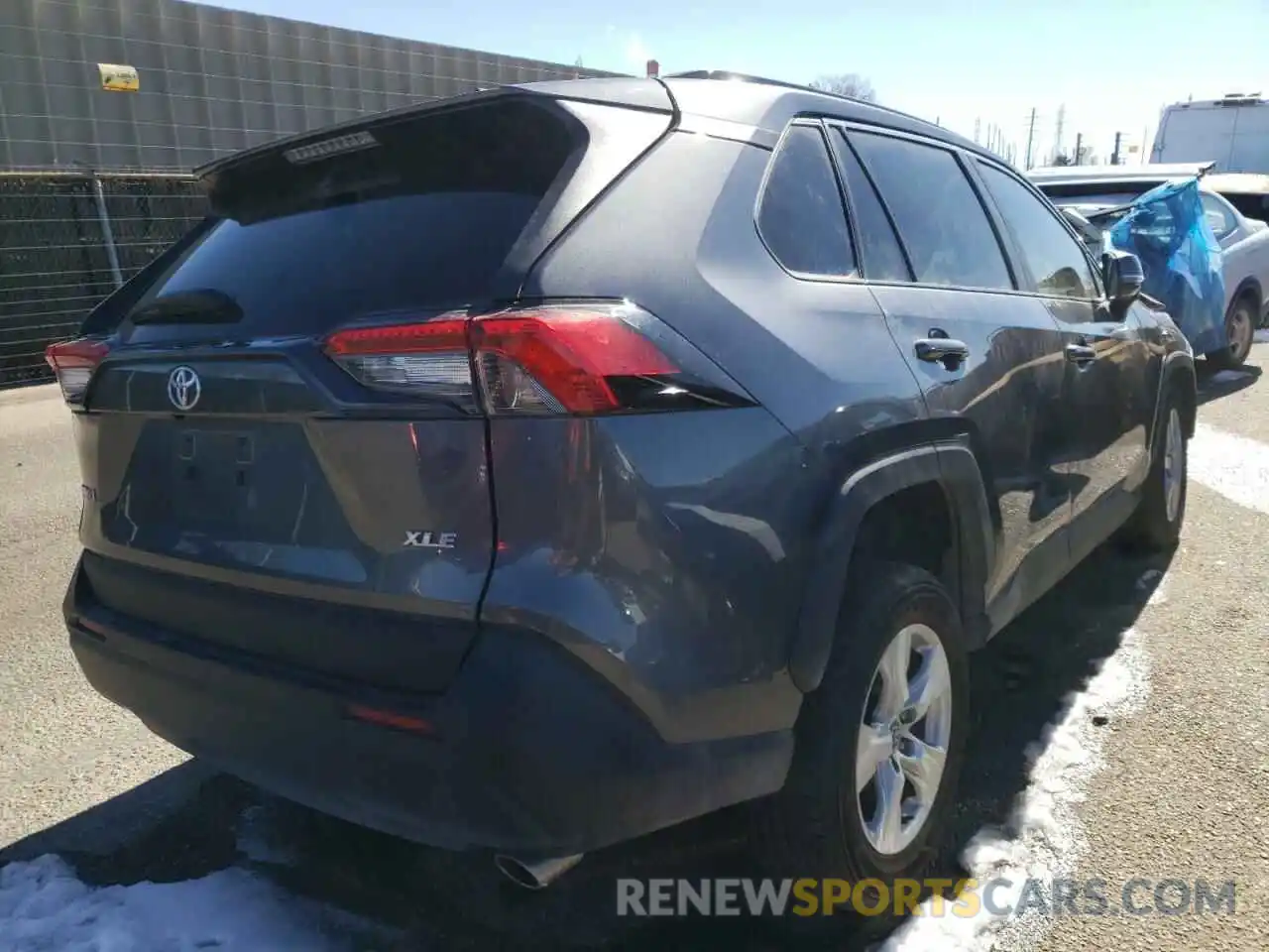 4 Photograph of a damaged car 2T3W1RFV0MC091241 TOYOTA RAV4 2021