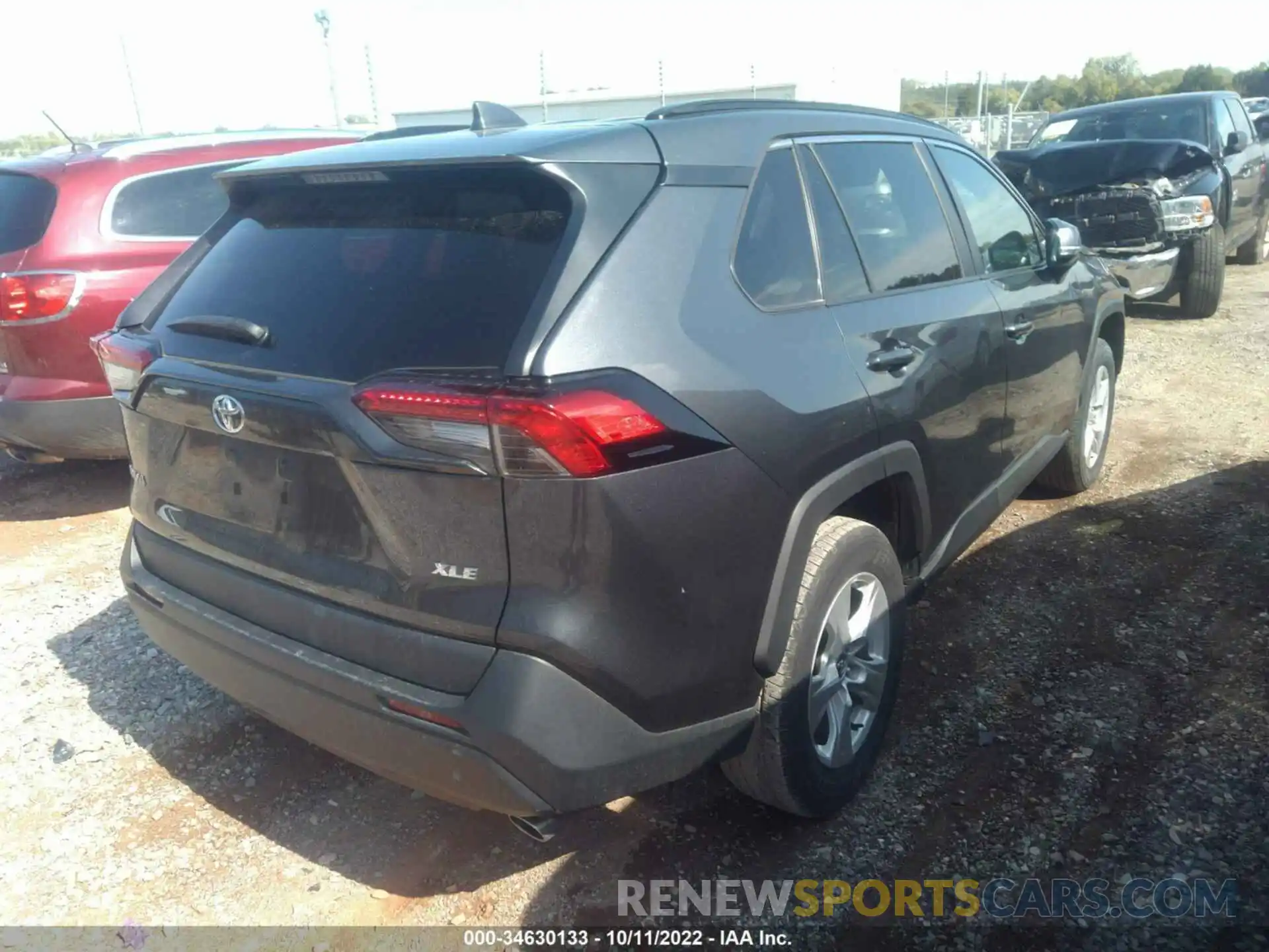 4 Photograph of a damaged car 2T3W1RFV0MC100231 TOYOTA RAV4 2021