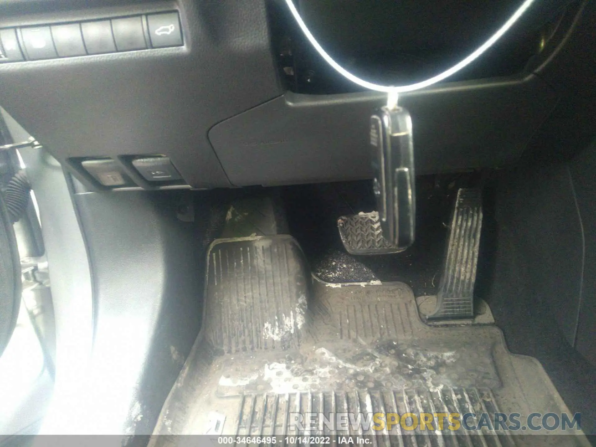 11 Photograph of a damaged car 2T3W1RFV0MC100357 TOYOTA RAV4 2021