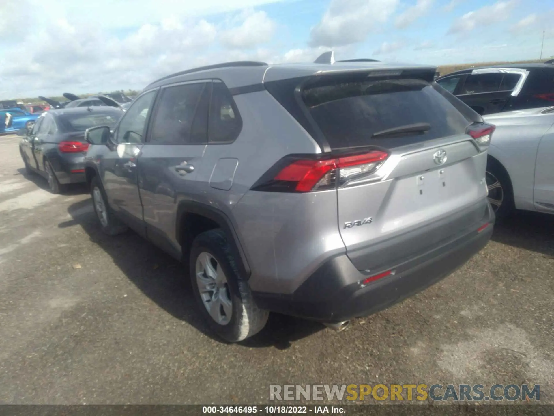 3 Photograph of a damaged car 2T3W1RFV0MC100357 TOYOTA RAV4 2021