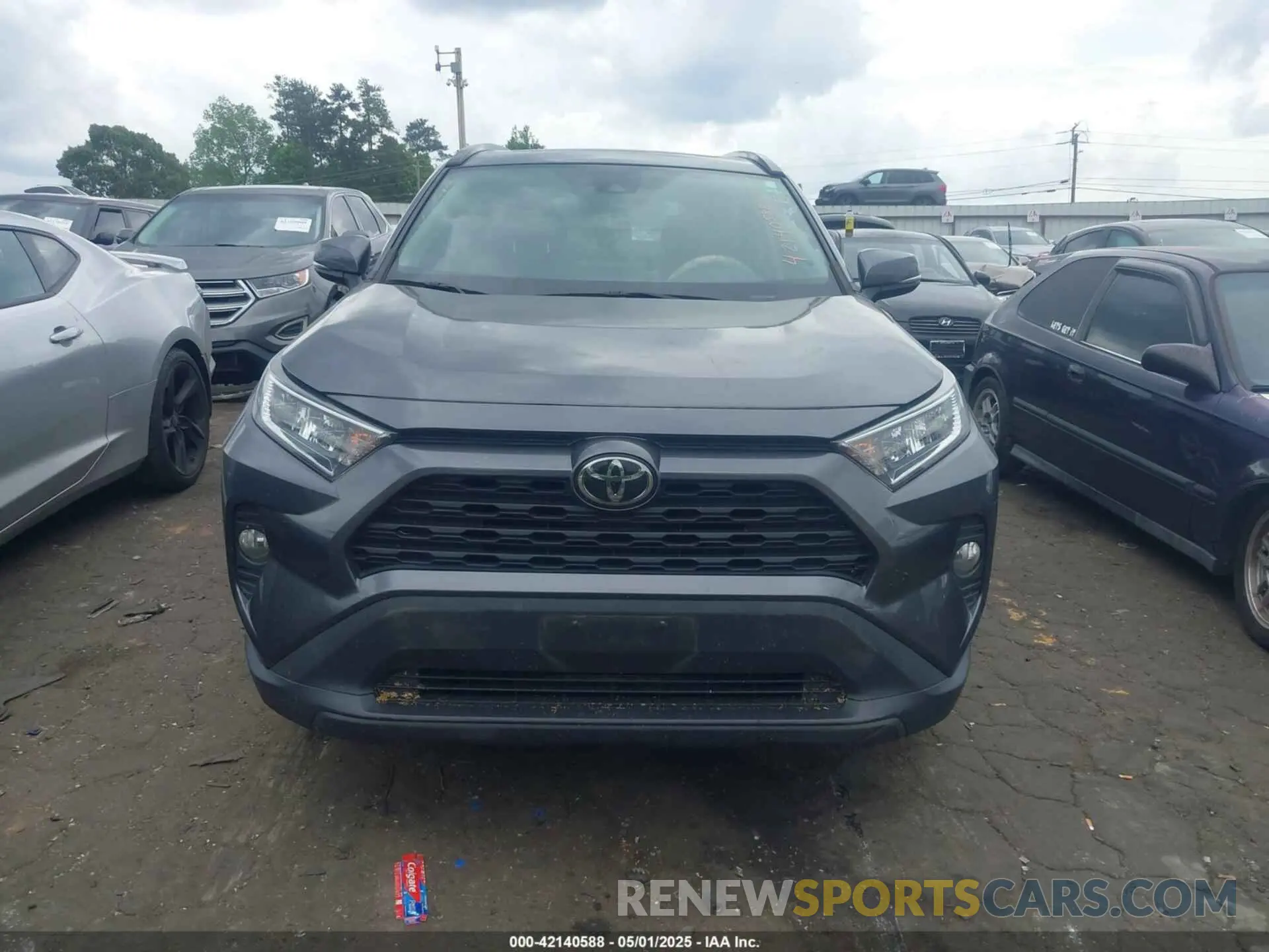 12 Photograph of a damaged car 2T3W1RFV0MC119068 TOYOTA RAV4 2021