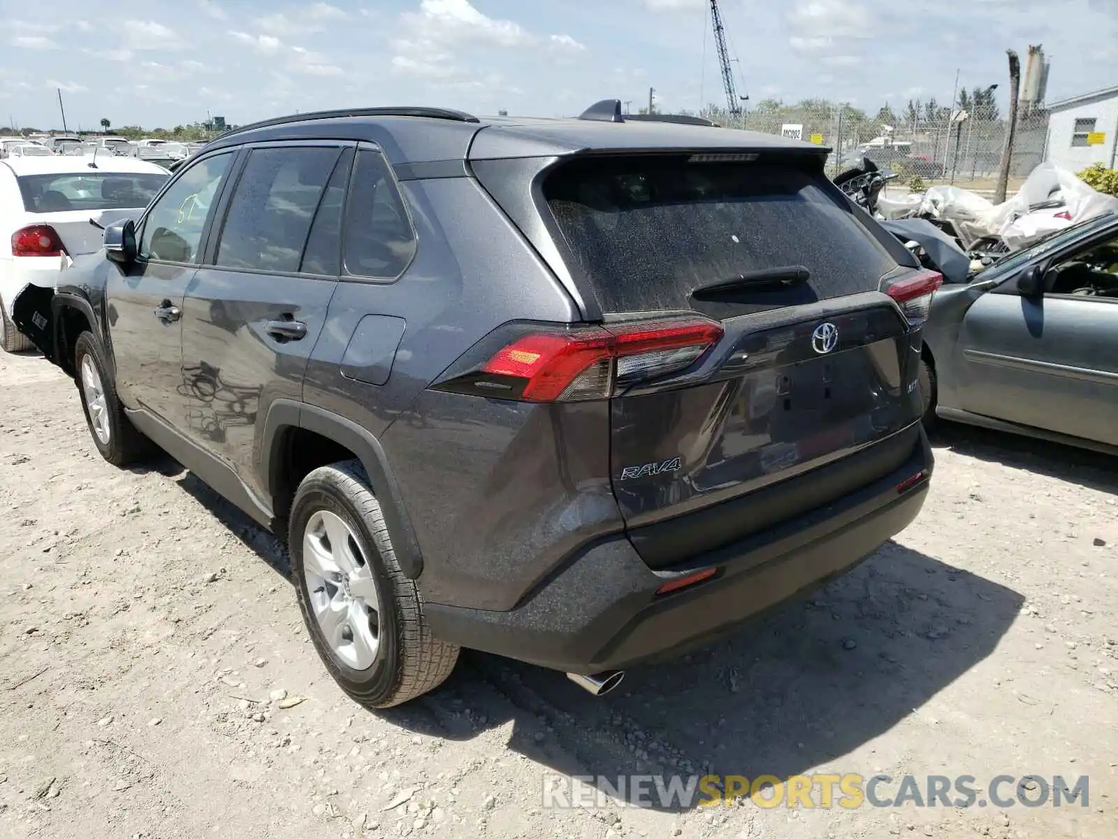 3 Photograph of a damaged car 2T3W1RFV0MC126800 TOYOTA RAV4 2021