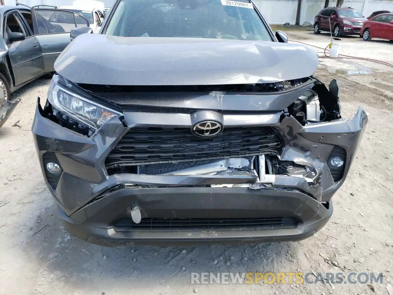 9 Photograph of a damaged car 2T3W1RFV0MC126800 TOYOTA RAV4 2021