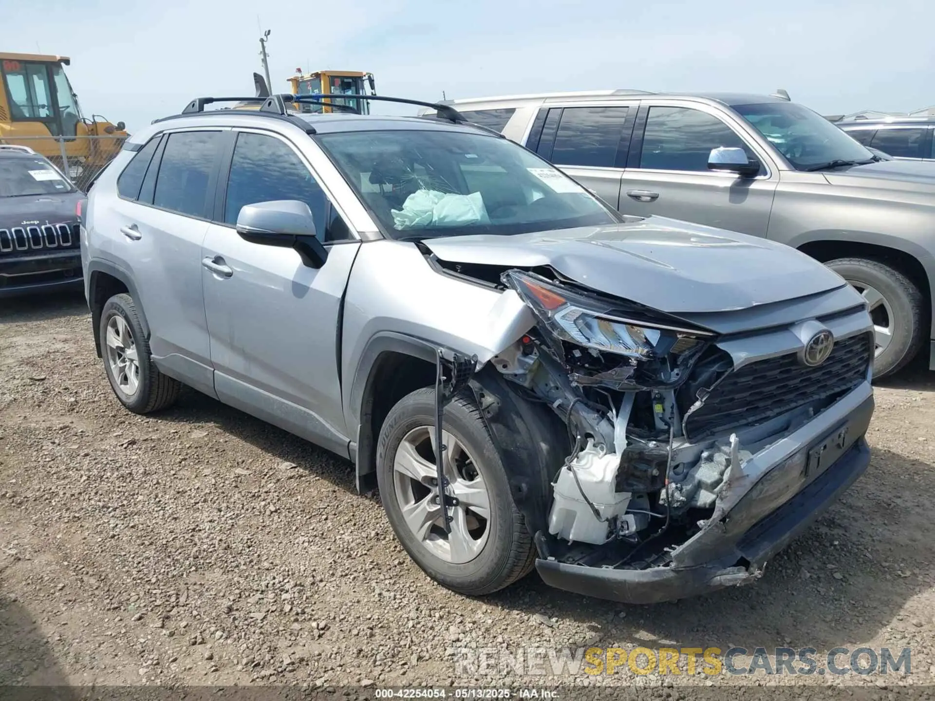 1 Photograph of a damaged car 2T3W1RFV0MC145153 TOYOTA RAV4 2021