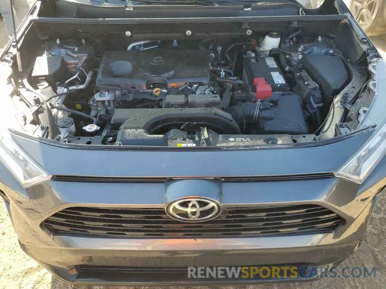 12 Photograph of a damaged car 2T3W1RFV0MC148389 TOYOTA RAV4 2021
