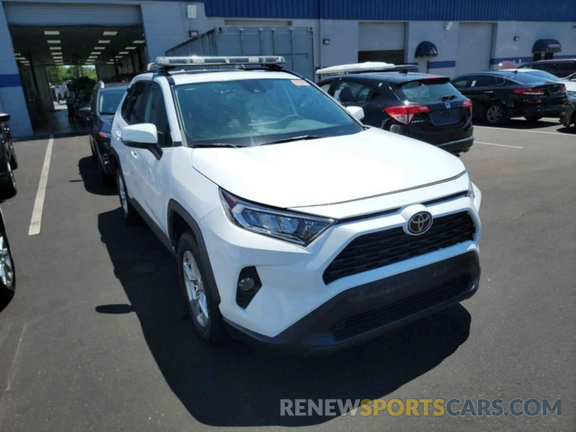20 Photograph of a damaged car 2T3W1RFV0MC166844 TOYOTA RAV4 2021