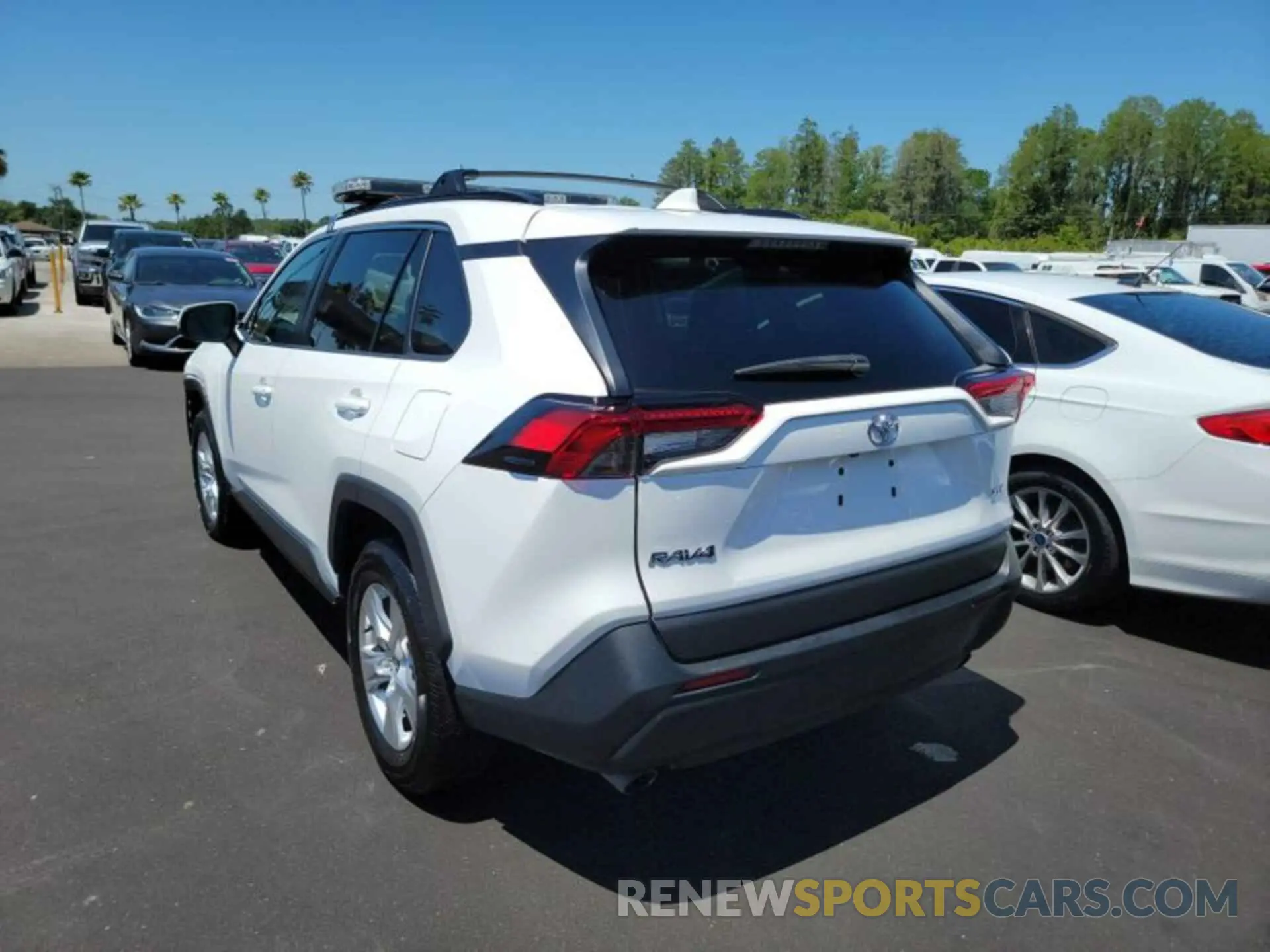 29 Photograph of a damaged car 2T3W1RFV0MC166844 TOYOTA RAV4 2021
