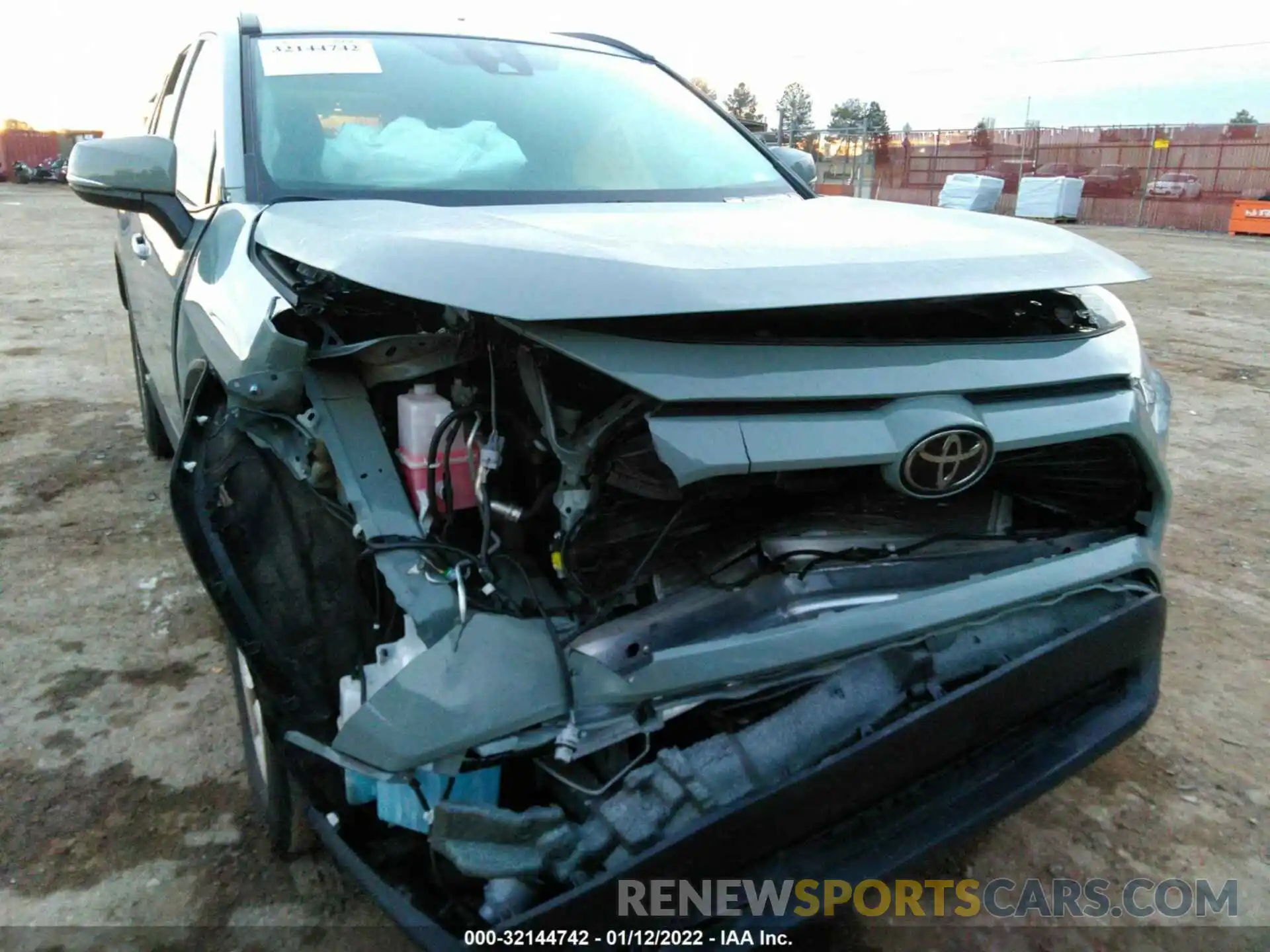 6 Photograph of a damaged car 2T3W1RFV0MW106450 TOYOTA RAV4 2021