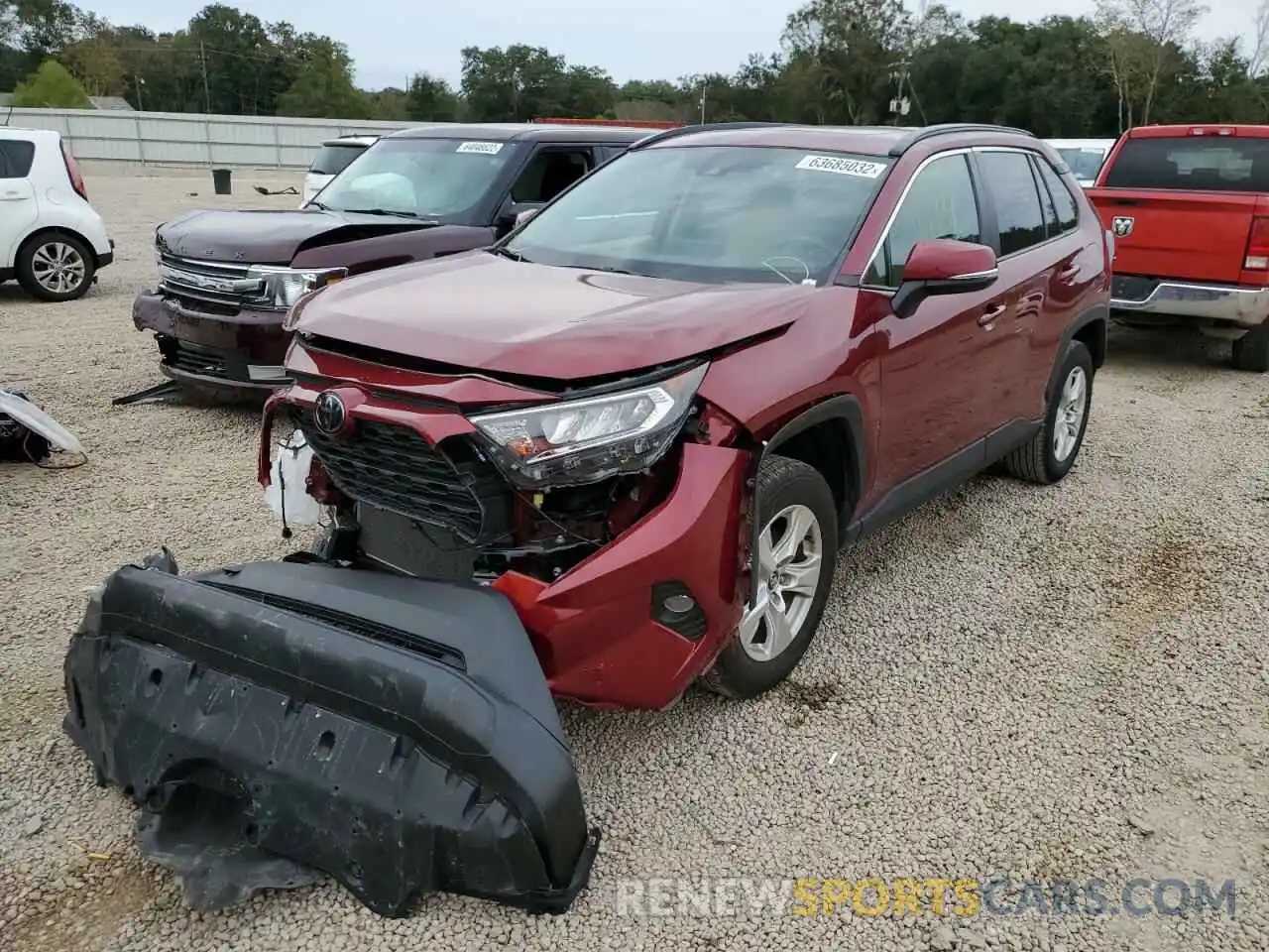 2 Photograph of a damaged car 2T3W1RFV0MW112362 TOYOTA RAV4 2021