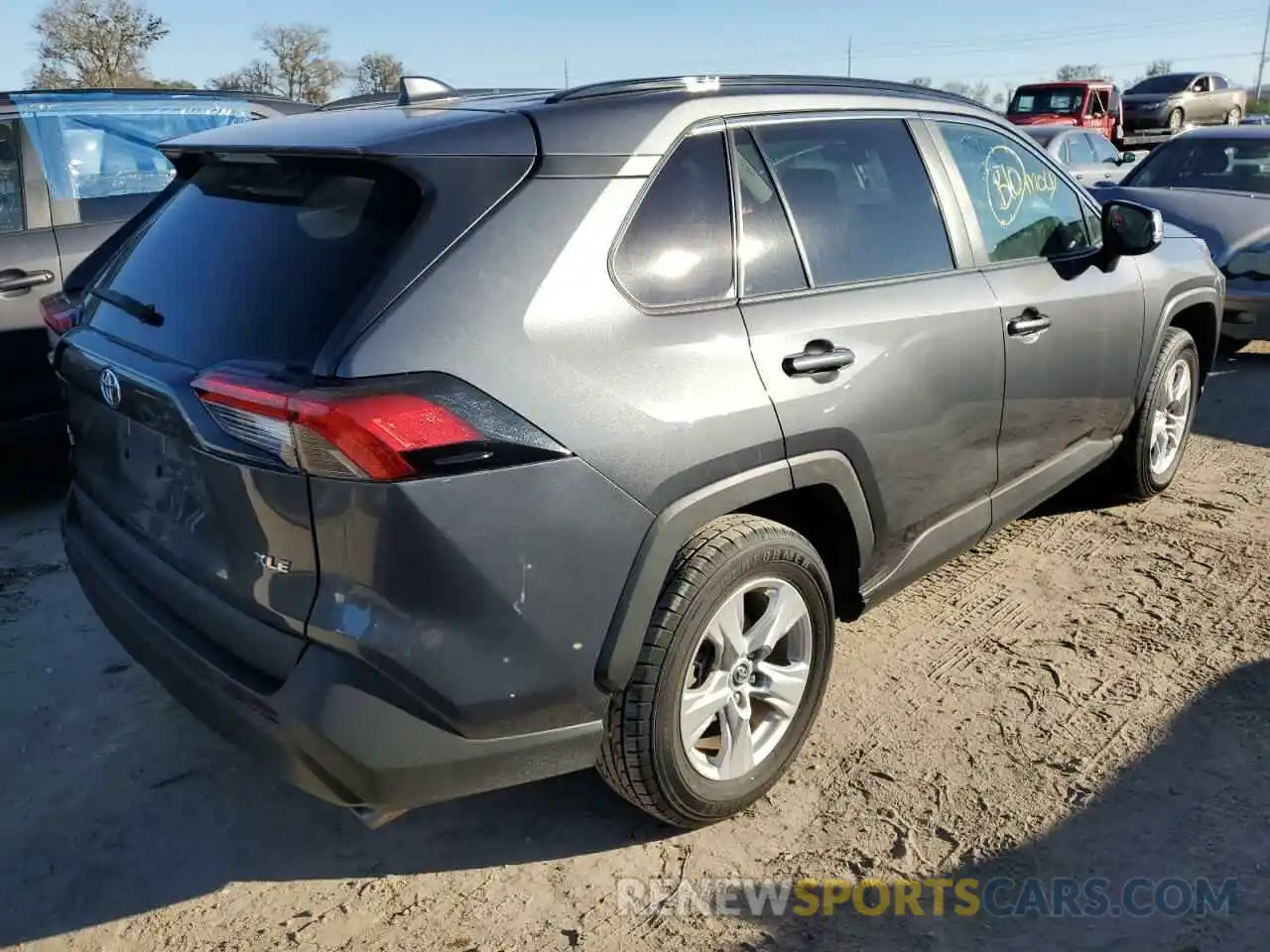 3 Photograph of a damaged car 2T3W1RFV0MW113110 TOYOTA RAV4 2021