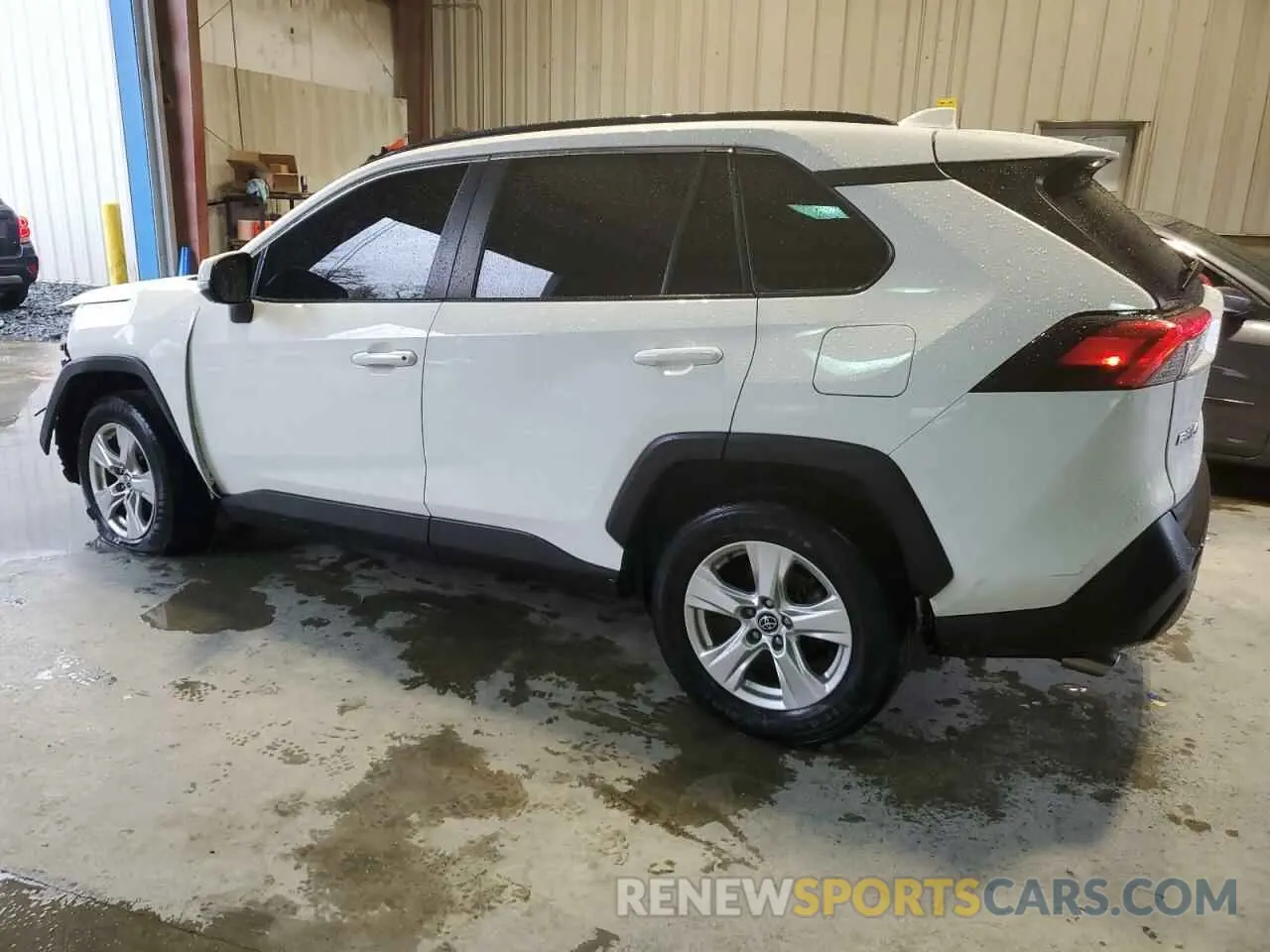 2 Photograph of a damaged car 2T3W1RFV0MW114578 TOYOTA RAV4 2021