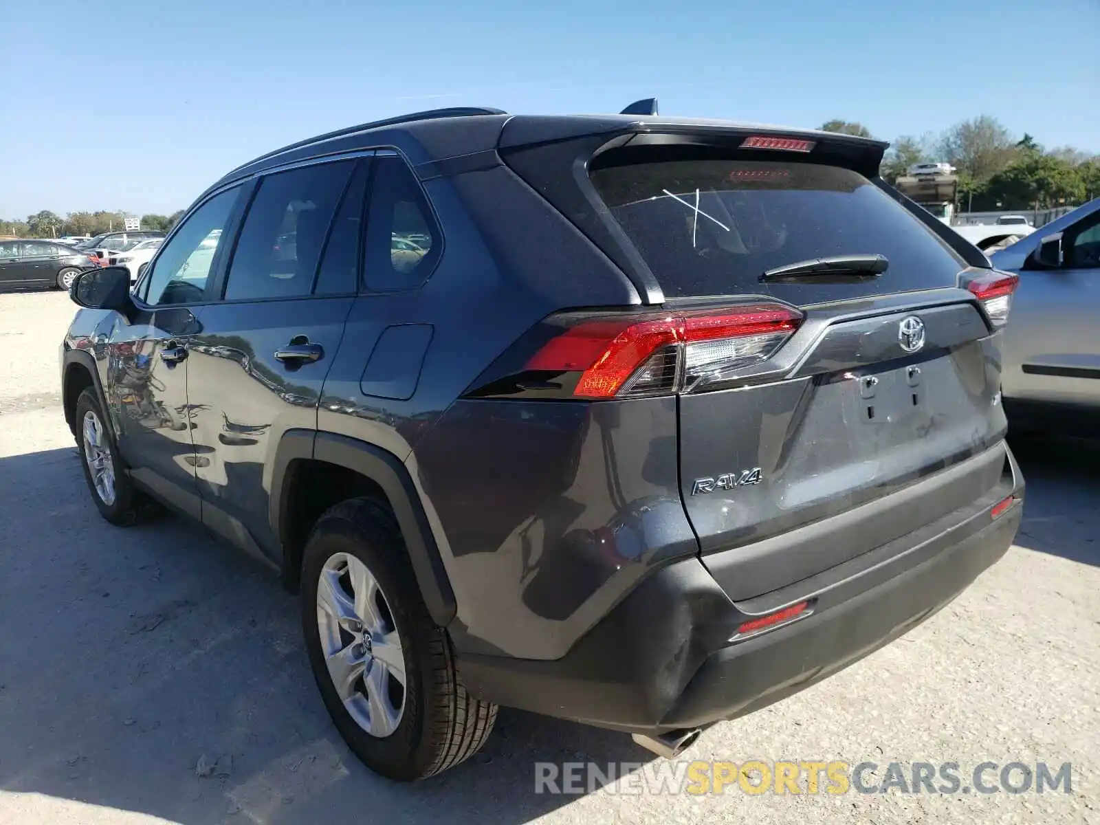 3 Photograph of a damaged car 2T3W1RFV0MW117853 TOYOTA RAV4 2021