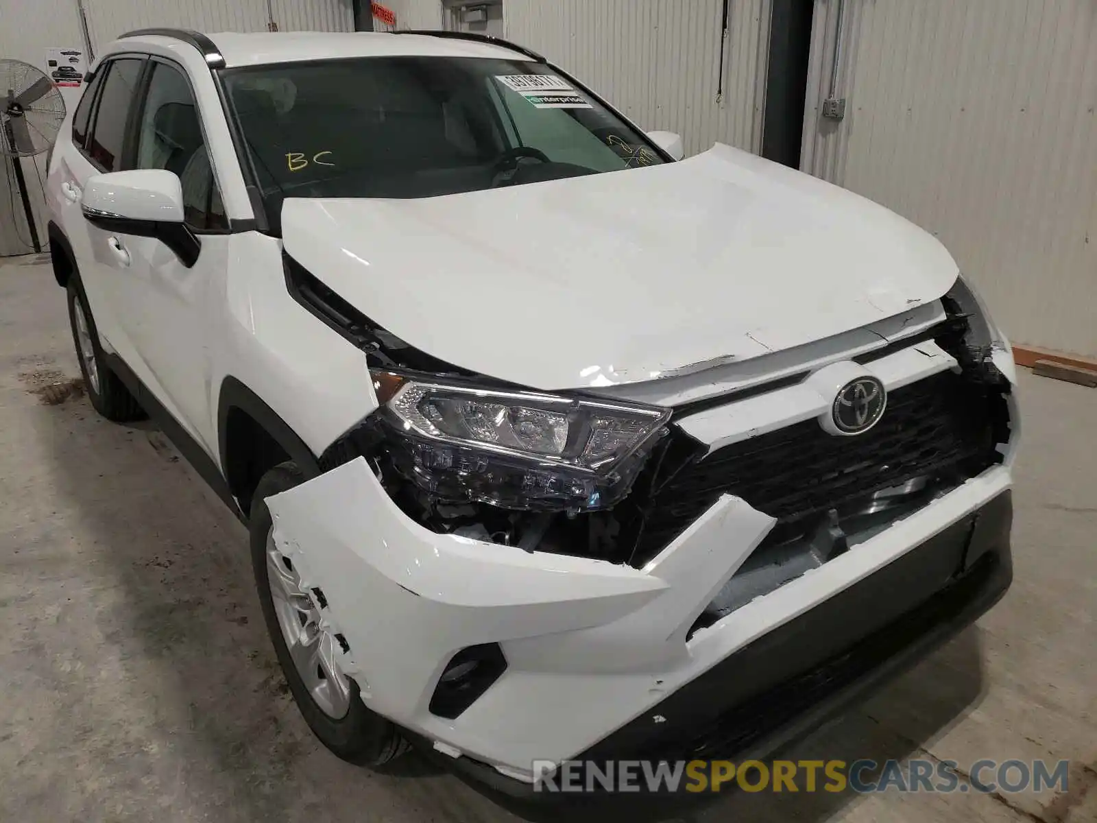 9 Photograph of a damaged car 2T3W1RFV0MW117979 TOYOTA RAV4 2021