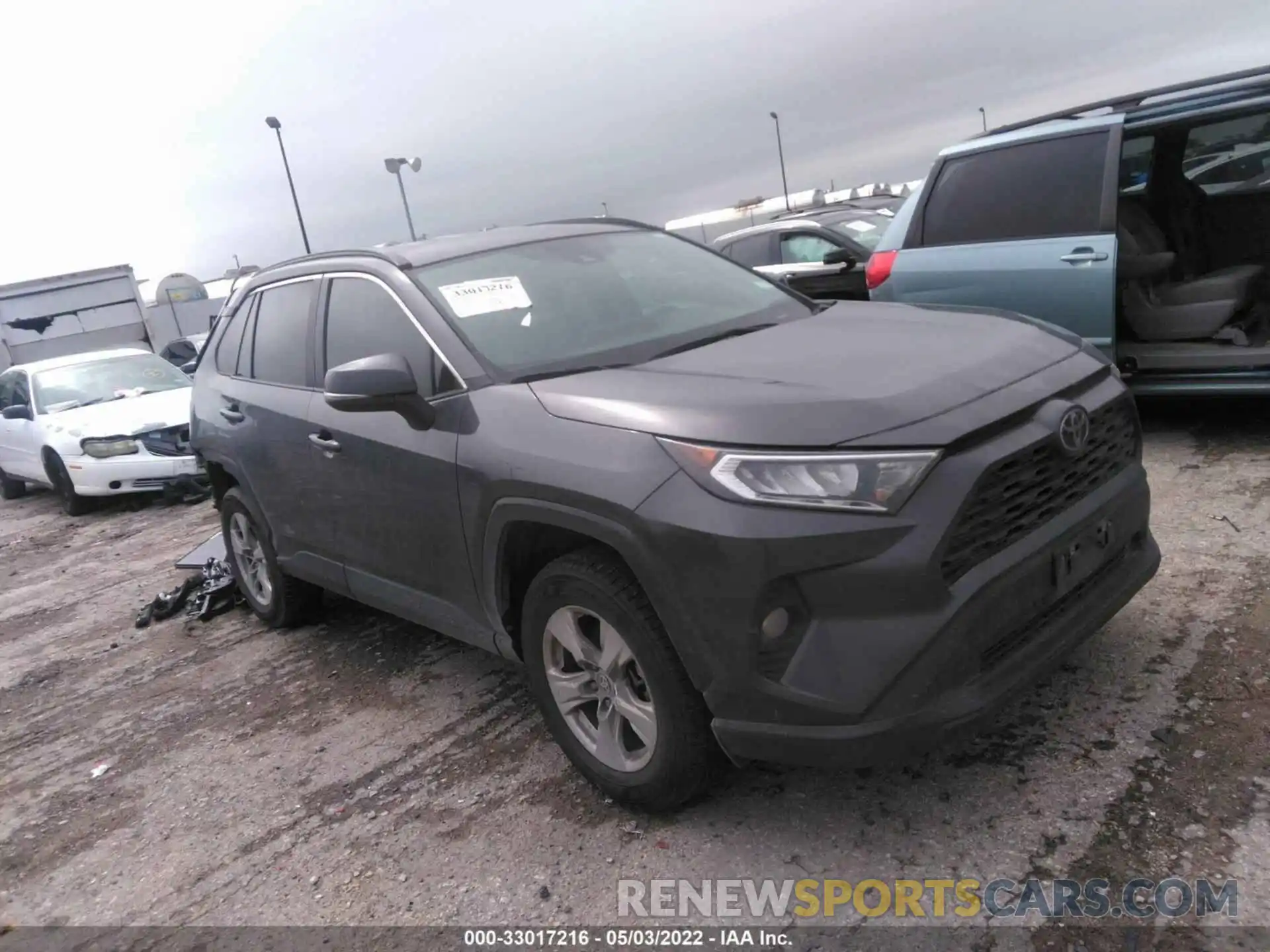 1 Photograph of a damaged car 2T3W1RFV0MW125385 TOYOTA RAV4 2021