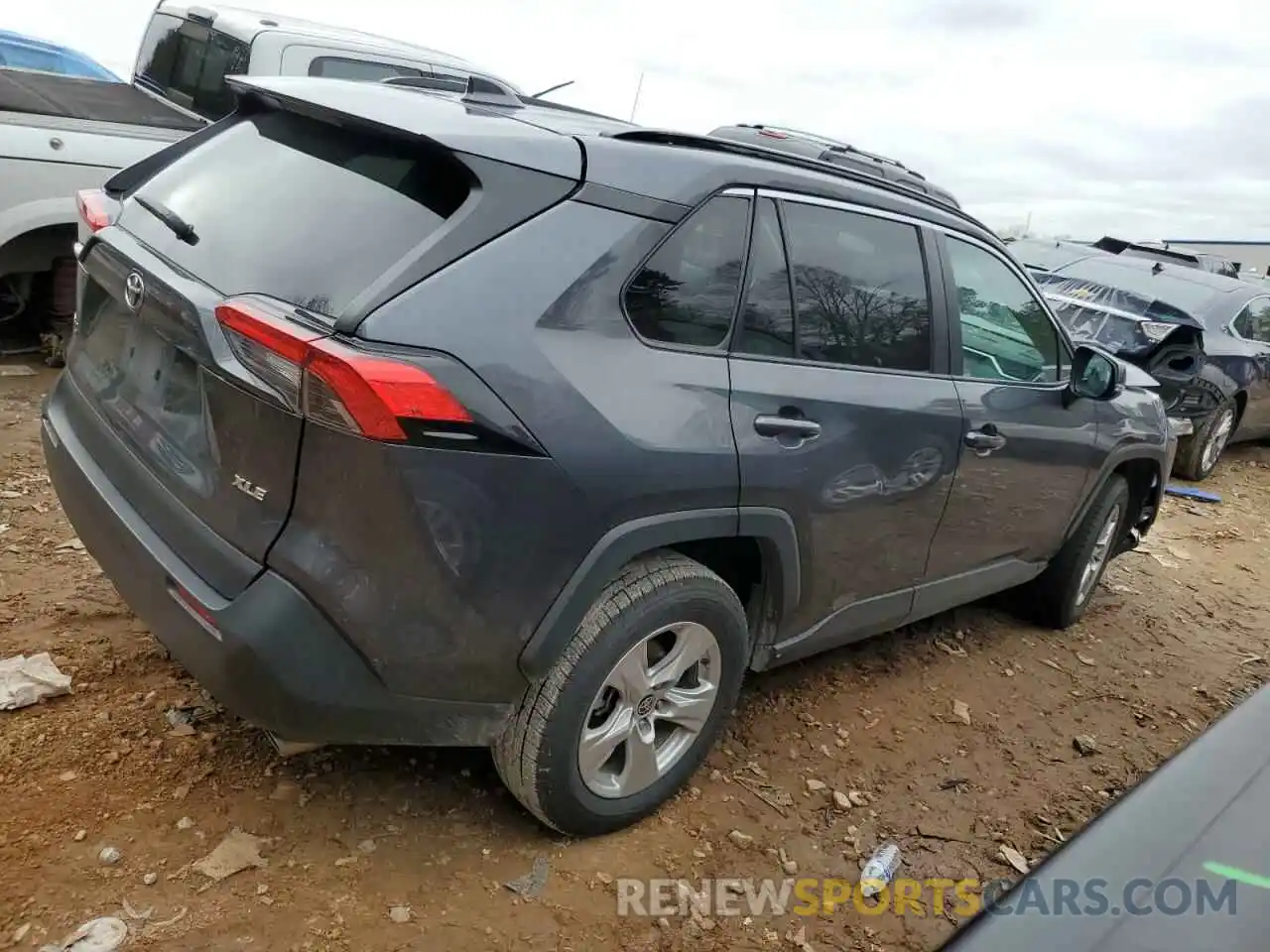 3 Photograph of a damaged car 2T3W1RFV0MW128285 TOYOTA RAV4 2021