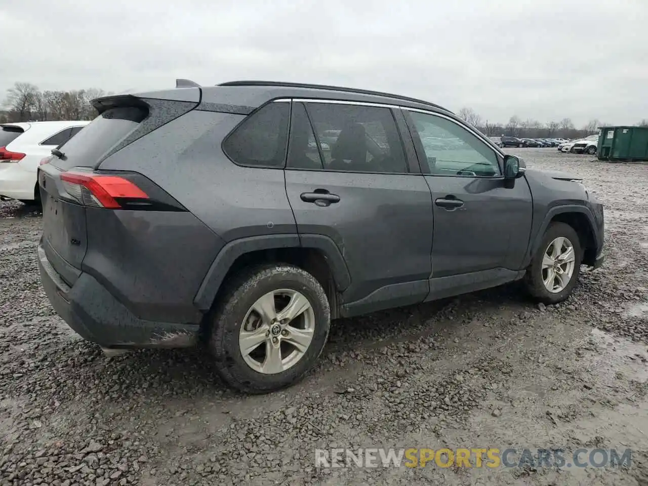 3 Photograph of a damaged car 2T3W1RFV0MW133826 TOYOTA RAV4 2021