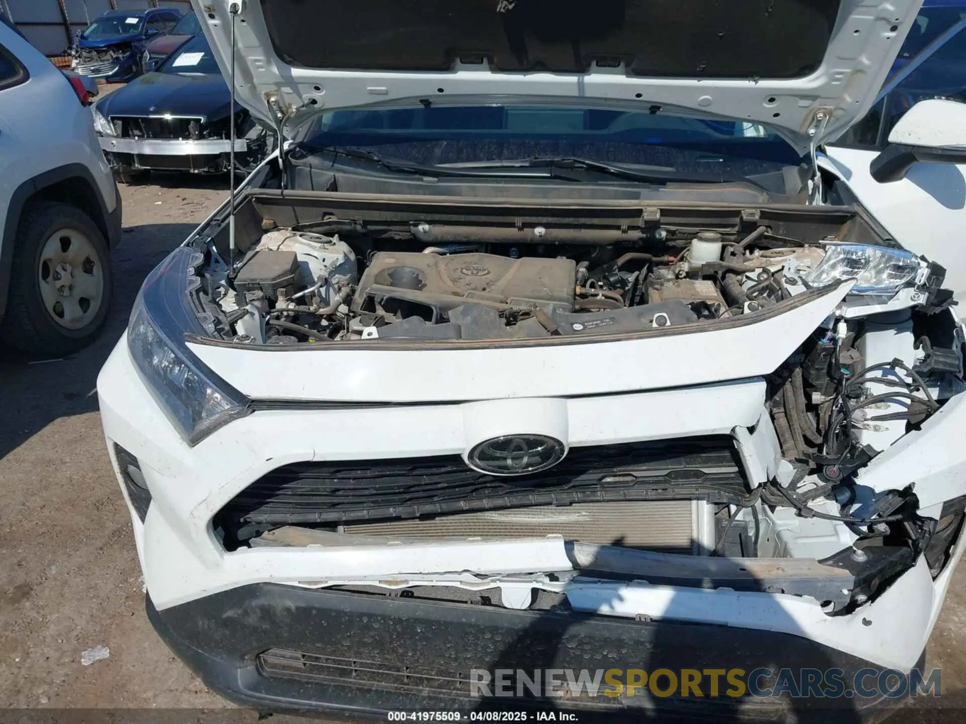 10 Photograph of a damaged car 2T3W1RFV0MW164381 TOYOTA RAV4 2021