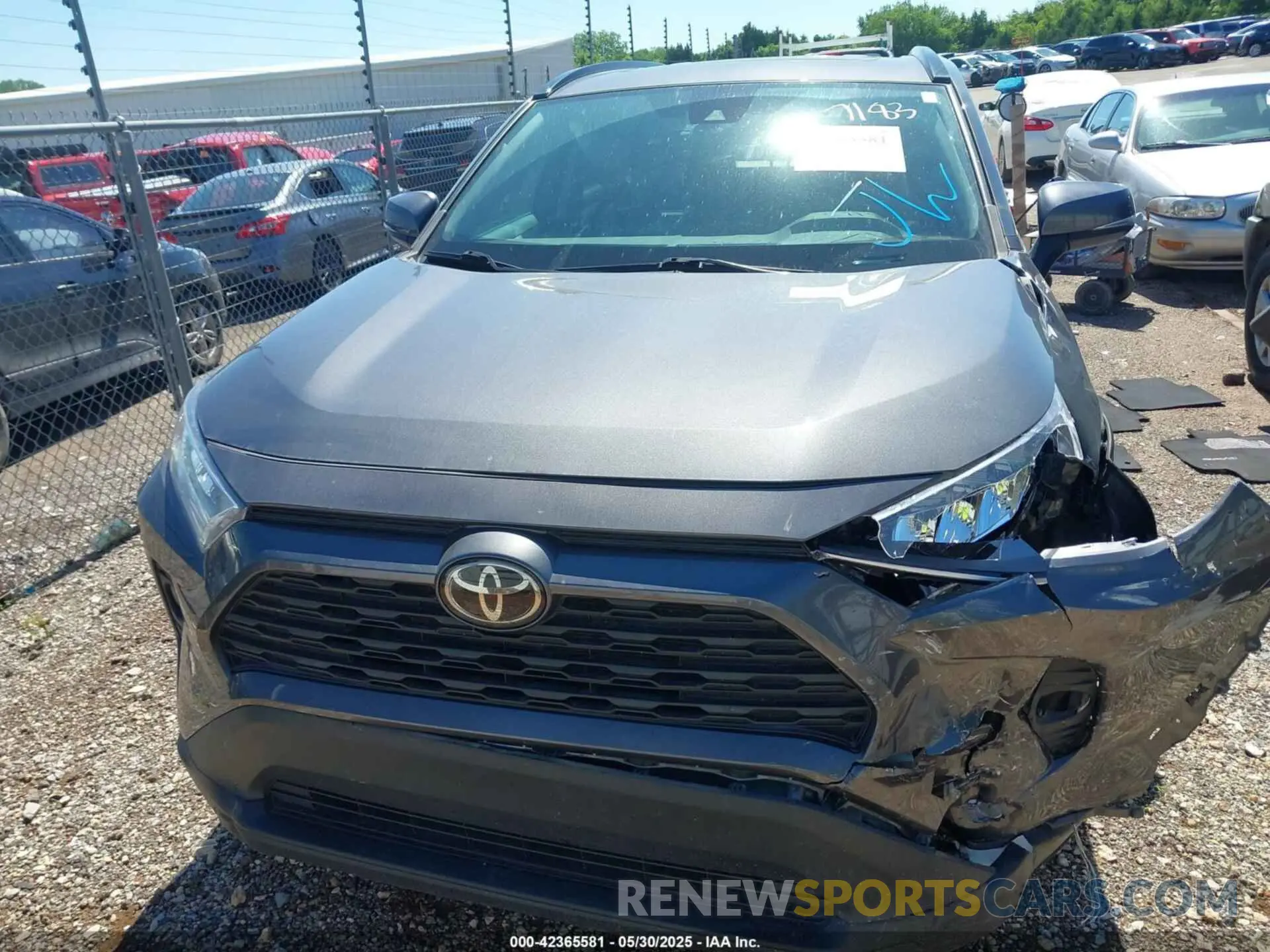 12 Photograph of a damaged car 2T3W1RFV0MW167183 TOYOTA RAV4 2021