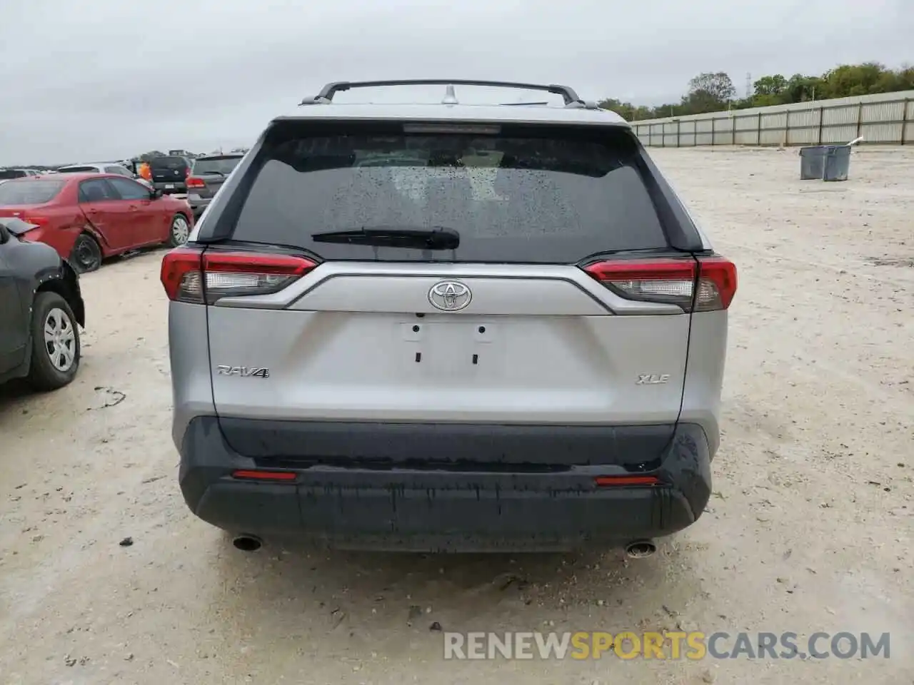 6 Photograph of a damaged car 2T3W1RFV0MW167538 TOYOTA RAV4 2021