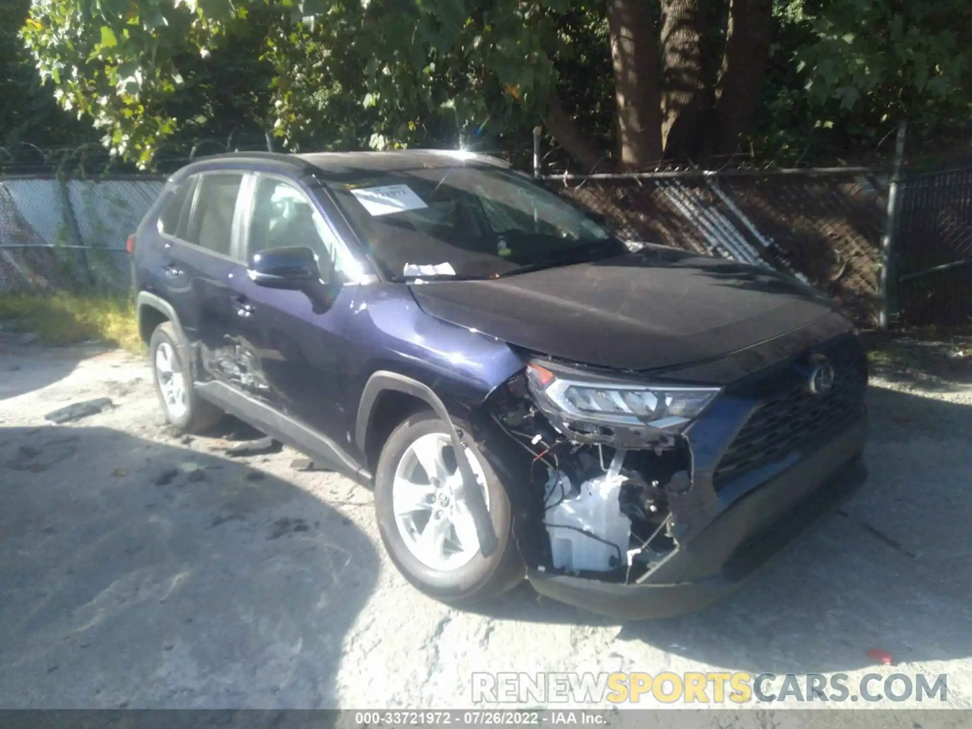 1 Photograph of a damaged car 2T3W1RFV0MW177213 TOYOTA RAV4 2021