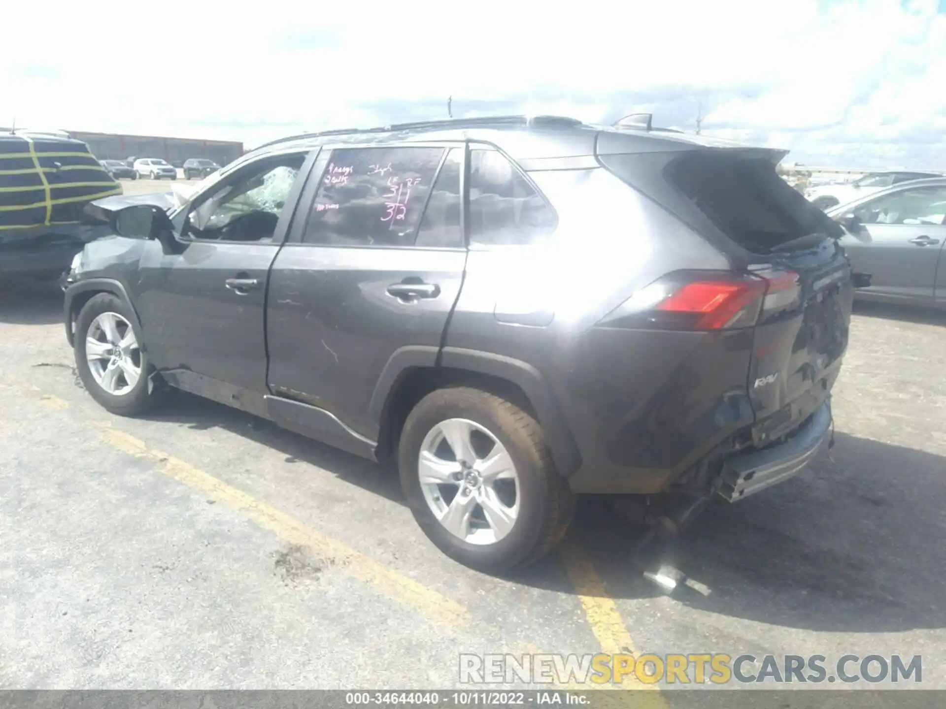 3 Photograph of a damaged car 2T3W1RFV1MC108385 TOYOTA RAV4 2021