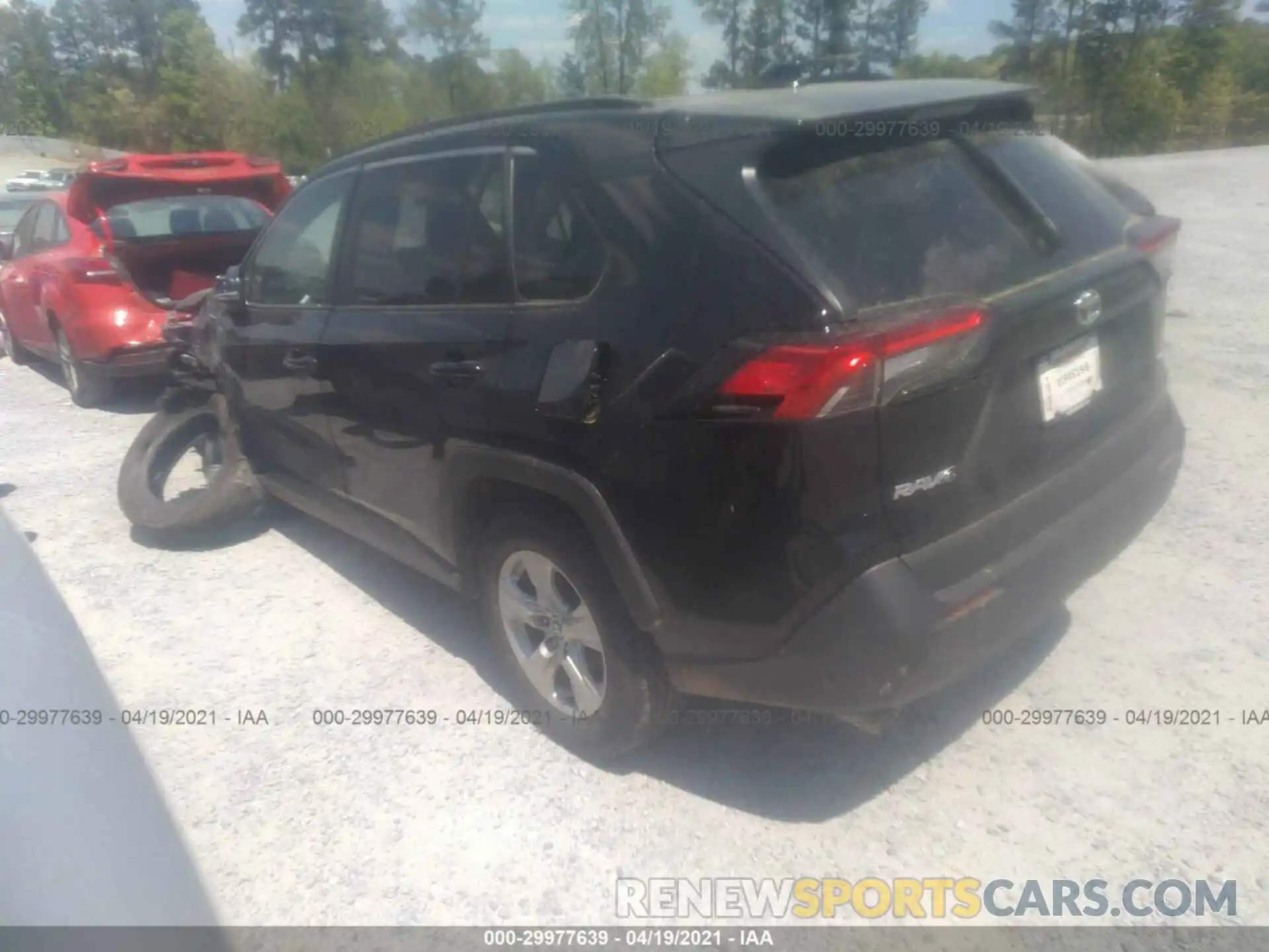 3 Photograph of a damaged car 2T3W1RFV1MC110640 TOYOTA RAV4 2021