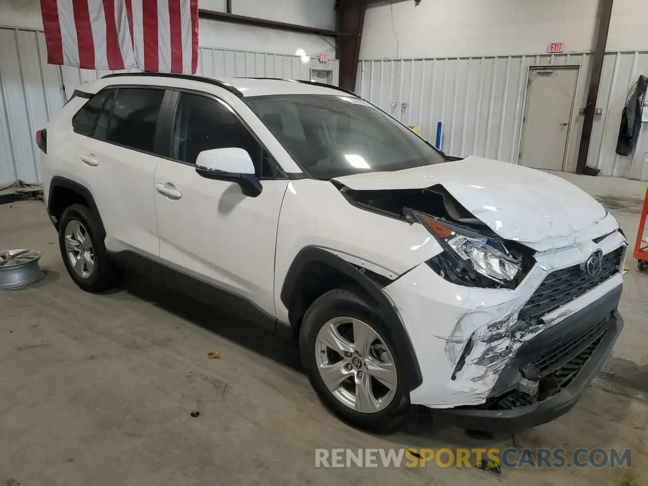 4 Photograph of a damaged car 2T3W1RFV1MC112159 TOYOTA RAV4 2021