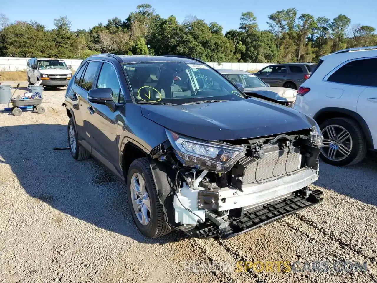 1 Photograph of a damaged car 2T3W1RFV1MC113425 TOYOTA RAV4 2021