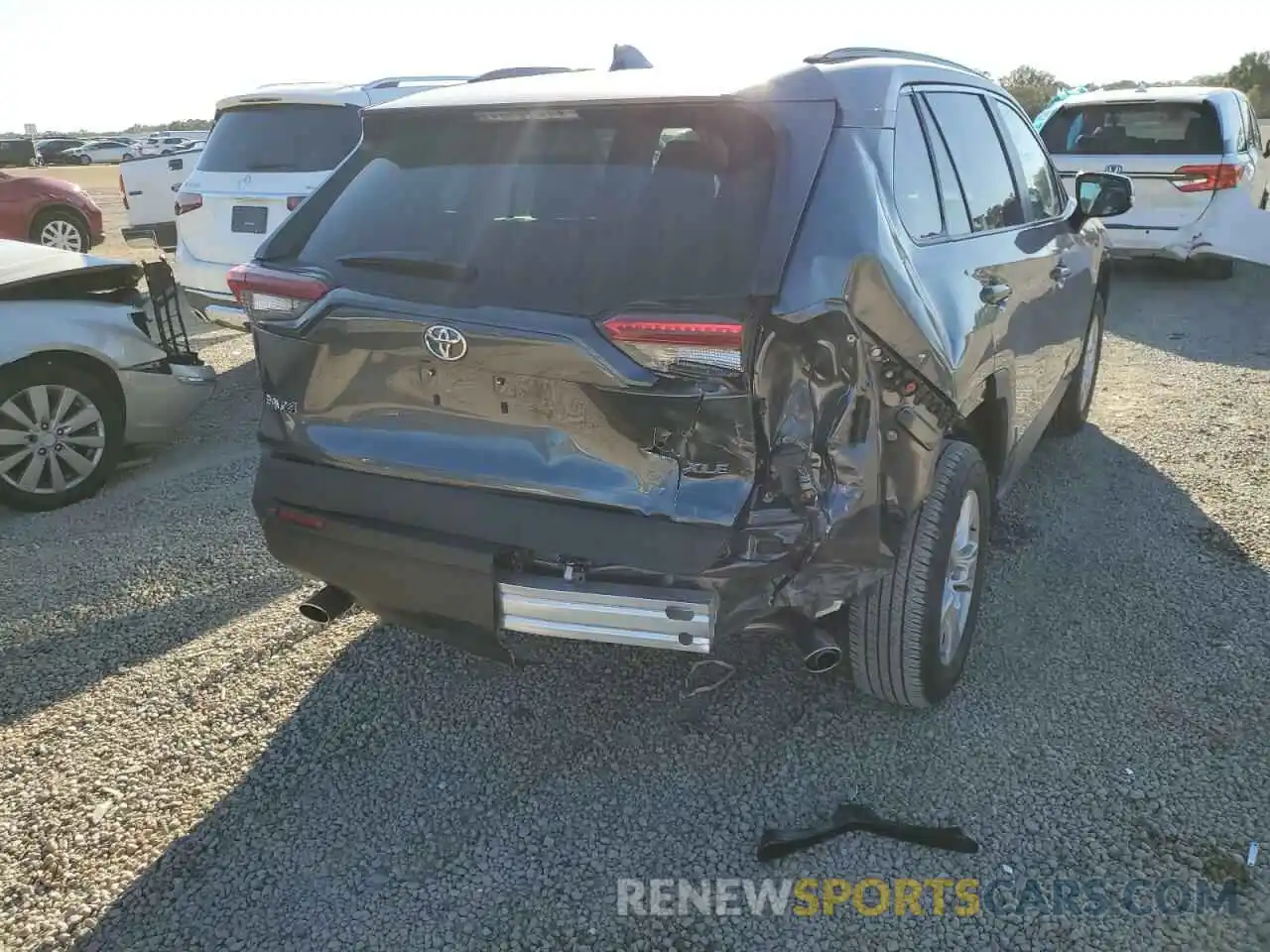 9 Photograph of a damaged car 2T3W1RFV1MC113425 TOYOTA RAV4 2021