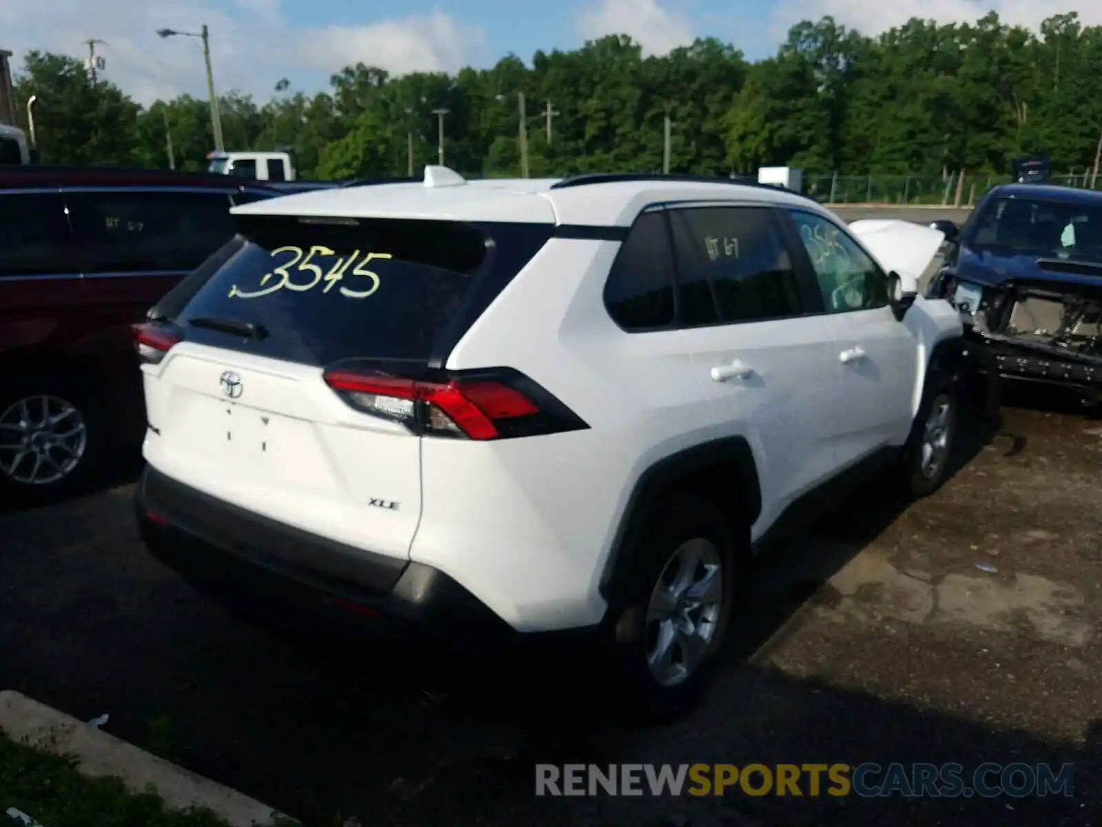 4 Photograph of a damaged car 2T3W1RFV1MC120374 TOYOTA RAV4 2021