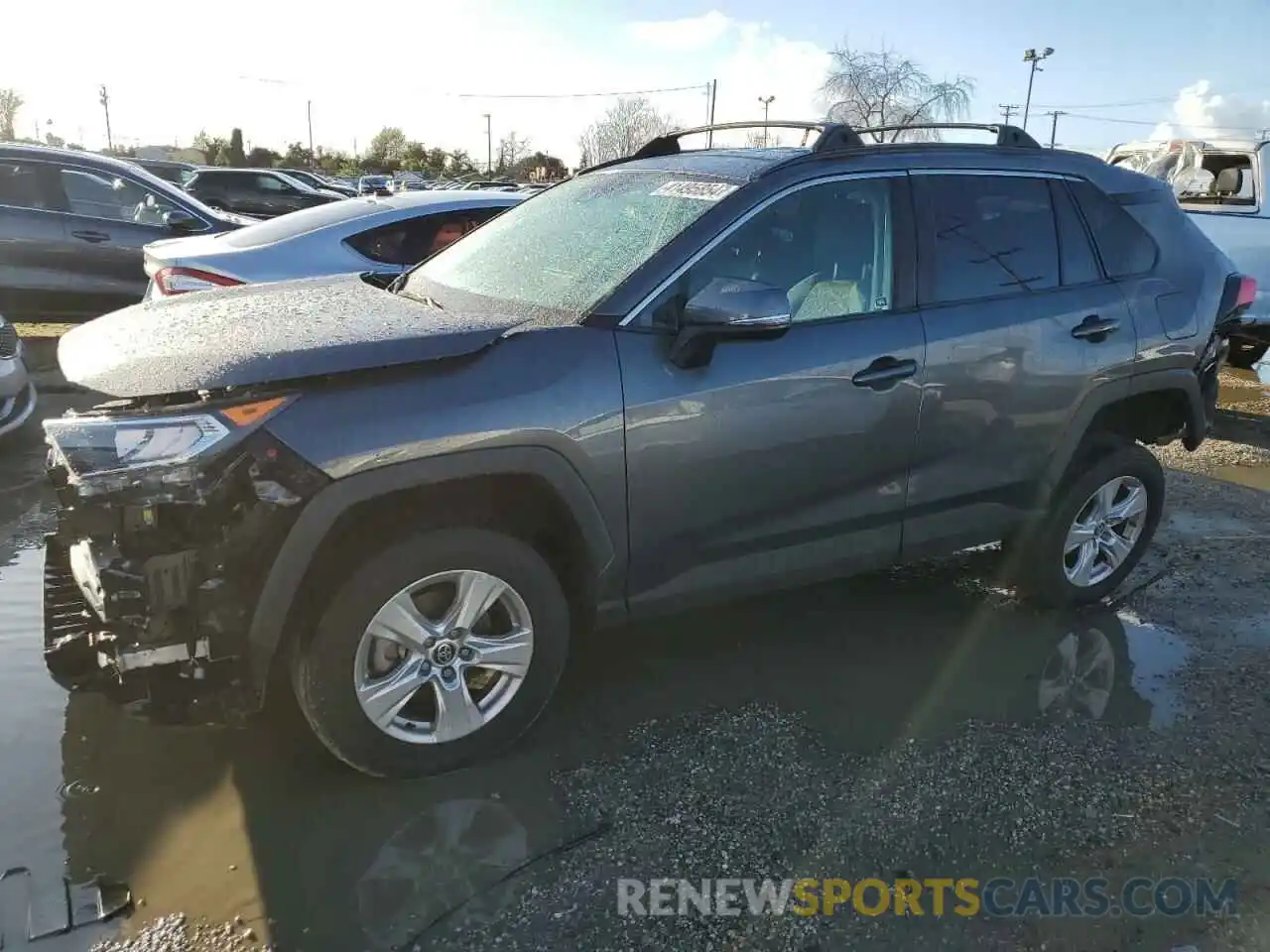 1 Photograph of a damaged car 2T3W1RFV1MC121654 TOYOTA RAV4 2021