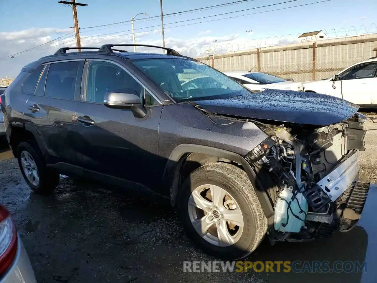 4 Photograph of a damaged car 2T3W1RFV1MC121654 TOYOTA RAV4 2021