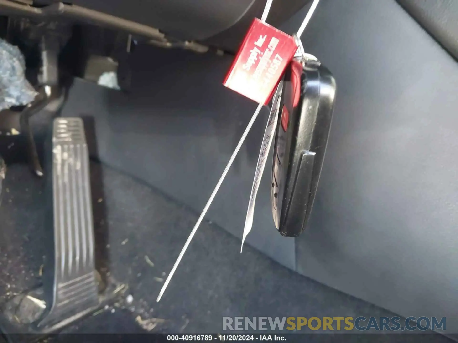 11 Photograph of a damaged car 2T3W1RFV1MC130533 TOYOTA RAV4 2021