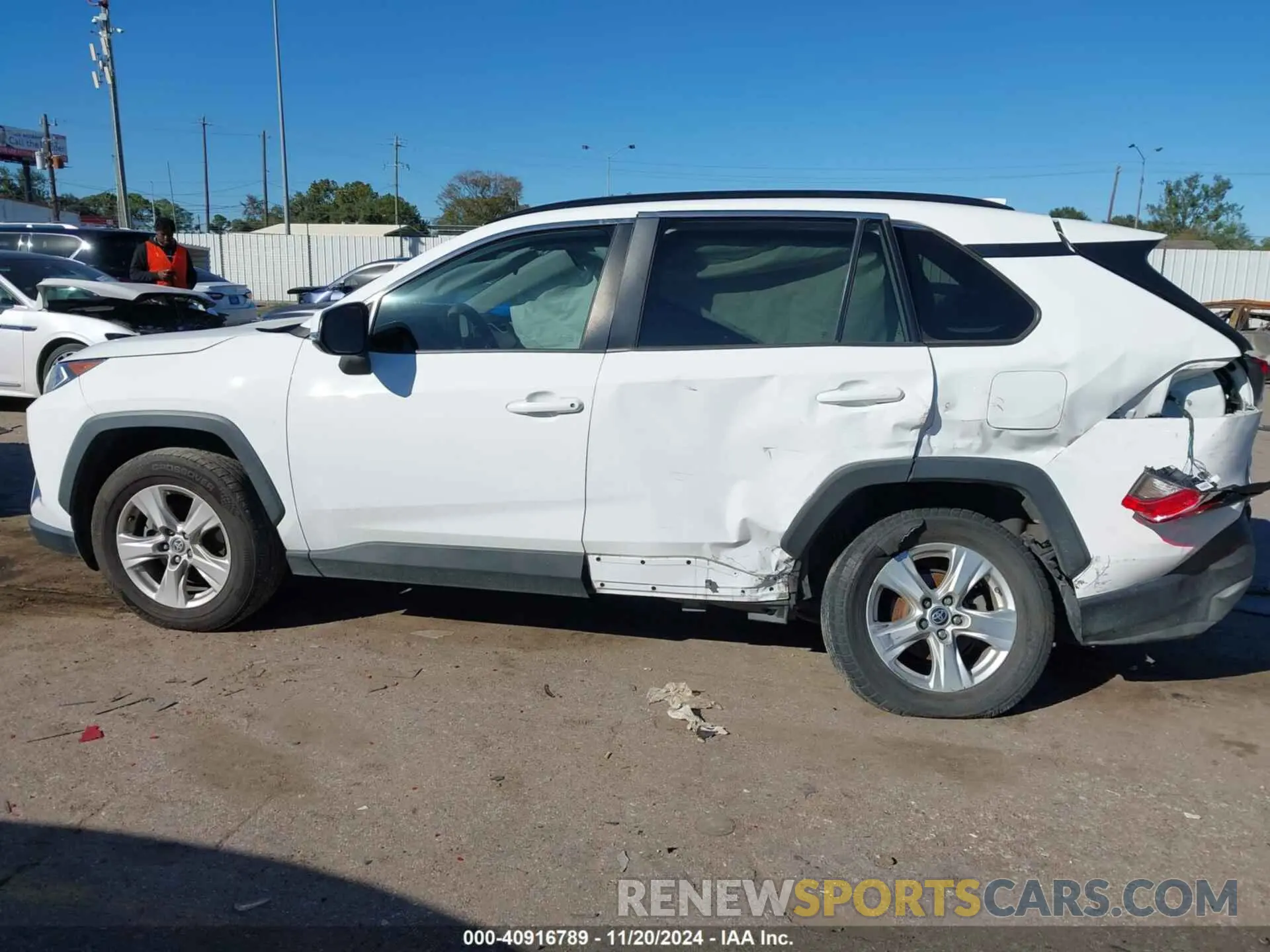 14 Photograph of a damaged car 2T3W1RFV1MC130533 TOYOTA RAV4 2021